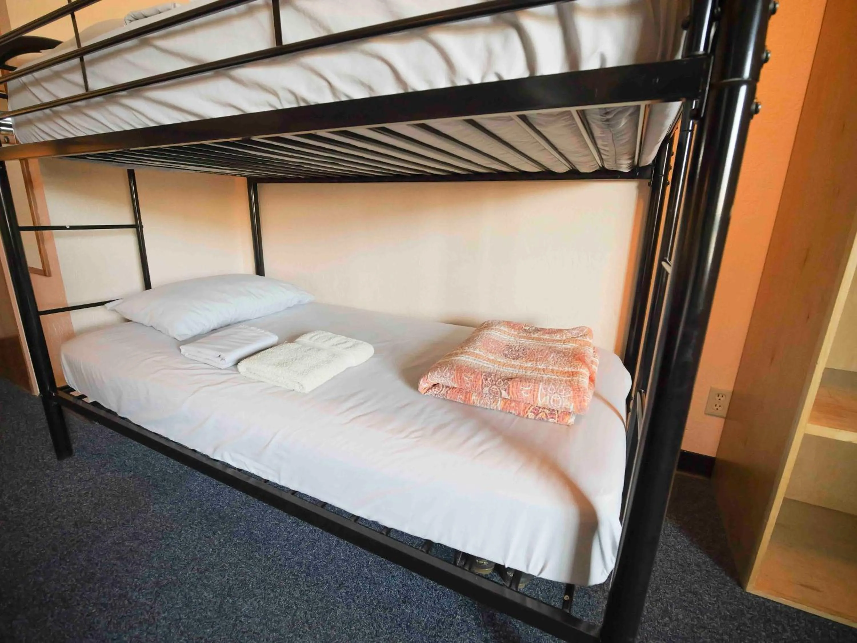 Bed in Ashland Commons Hostel