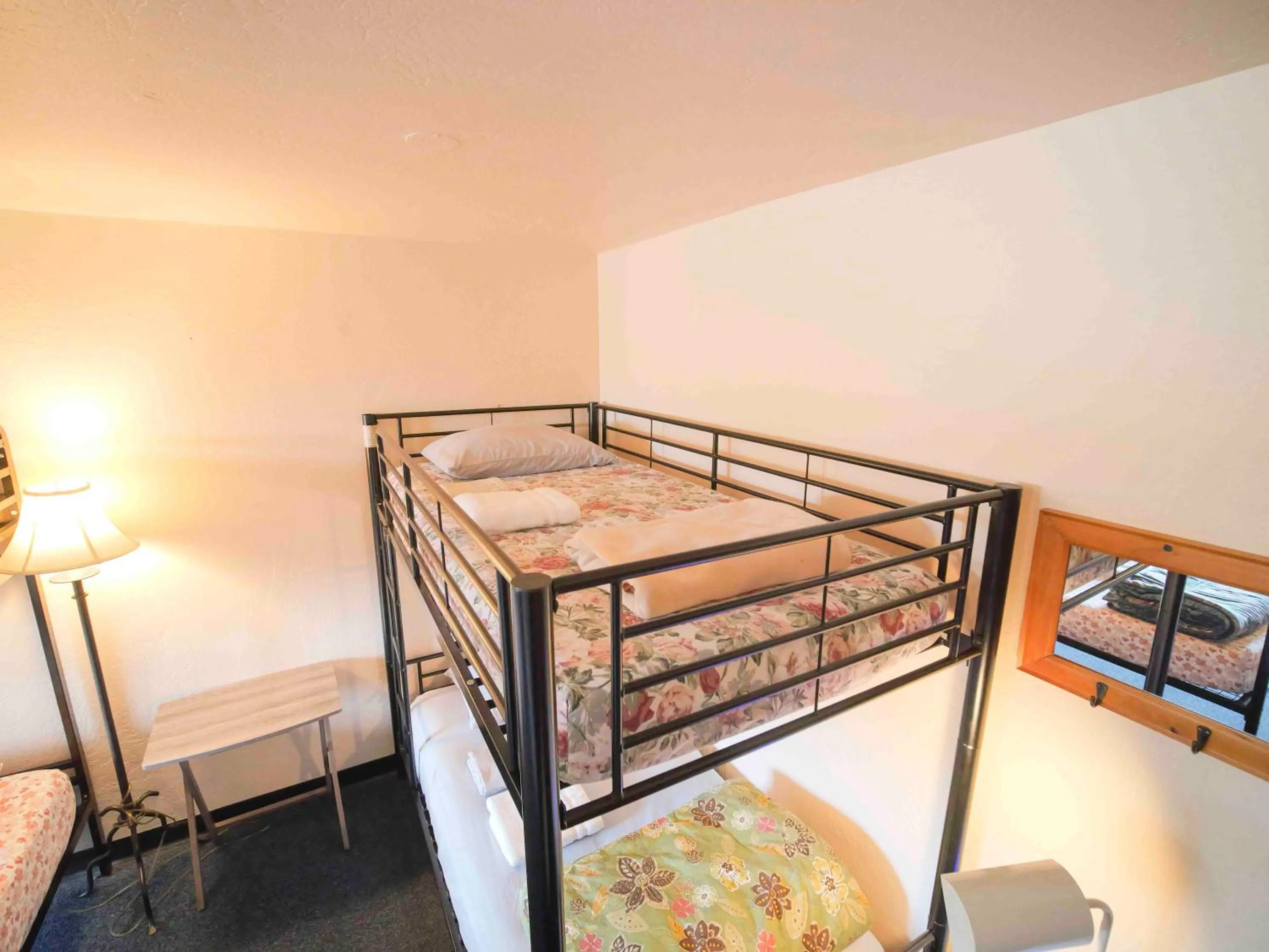 Bed in Ashland Commons Hostel