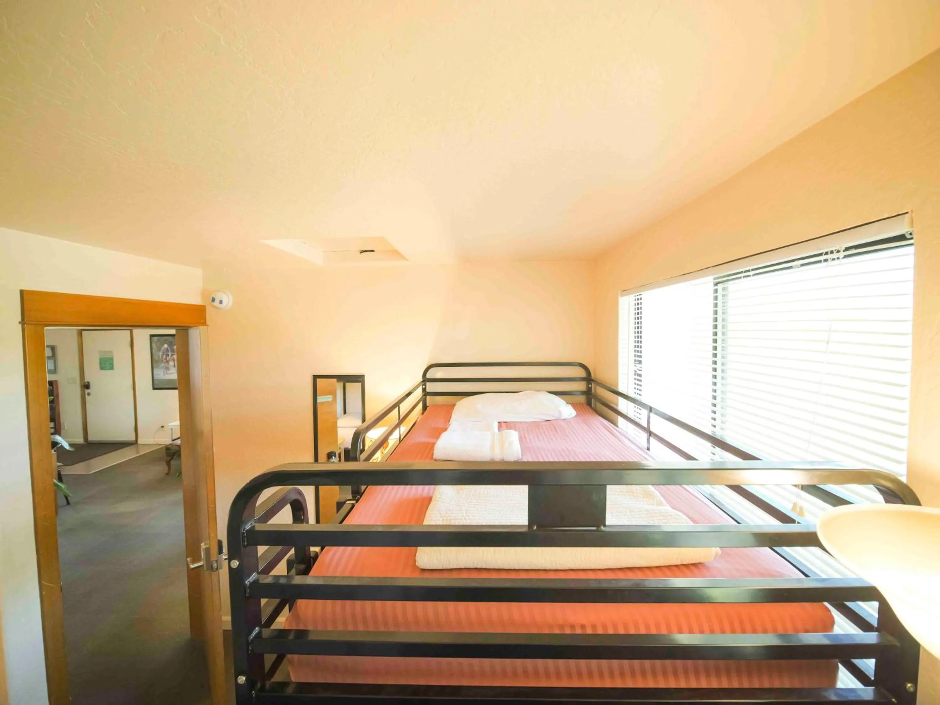 Bed in Ashland Commons Hostel