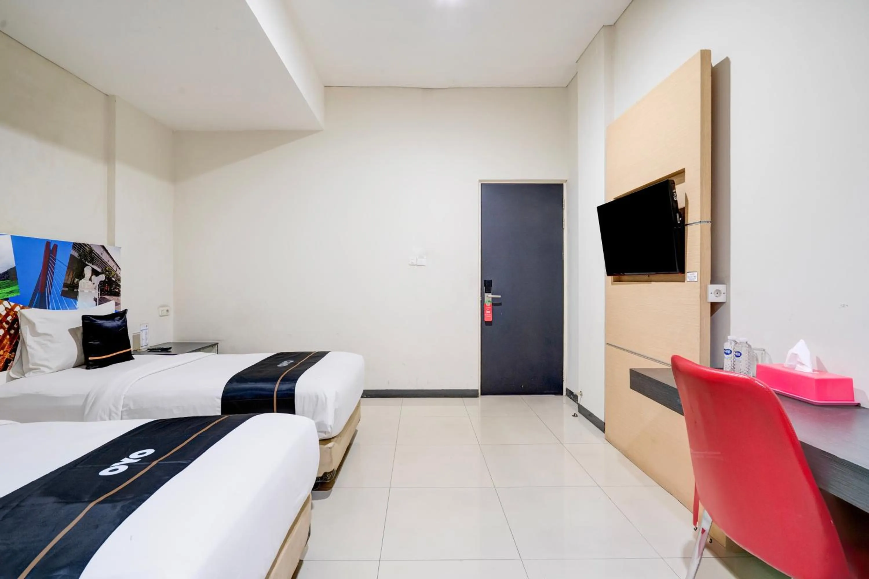 Bedroom, Bed in Townhouse Oak Cihampelas Near Ciwalk Formerly Promenade Hotel