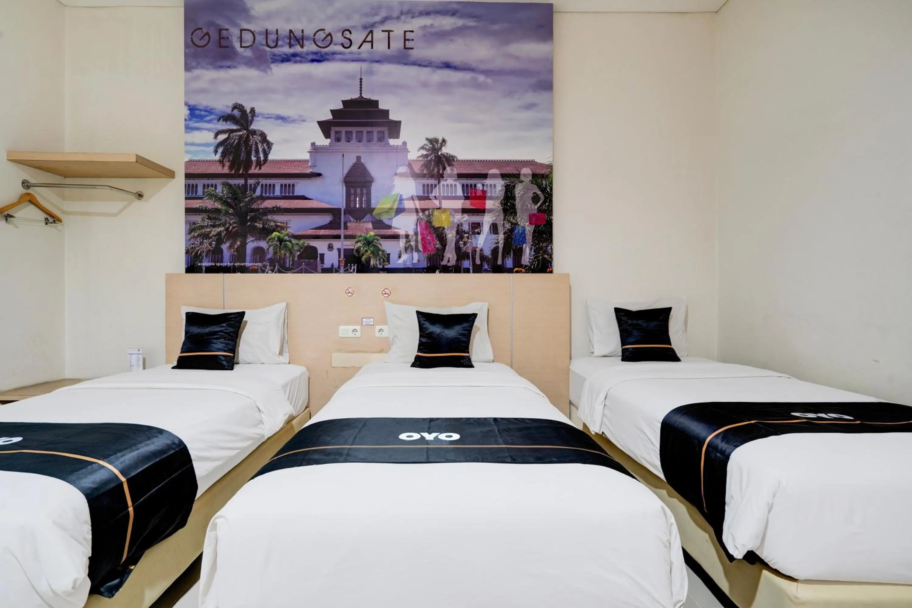 Bedroom, Bed in Townhouse Oak Cihampelas Near Ciwalk Formerly Promenade Hotel