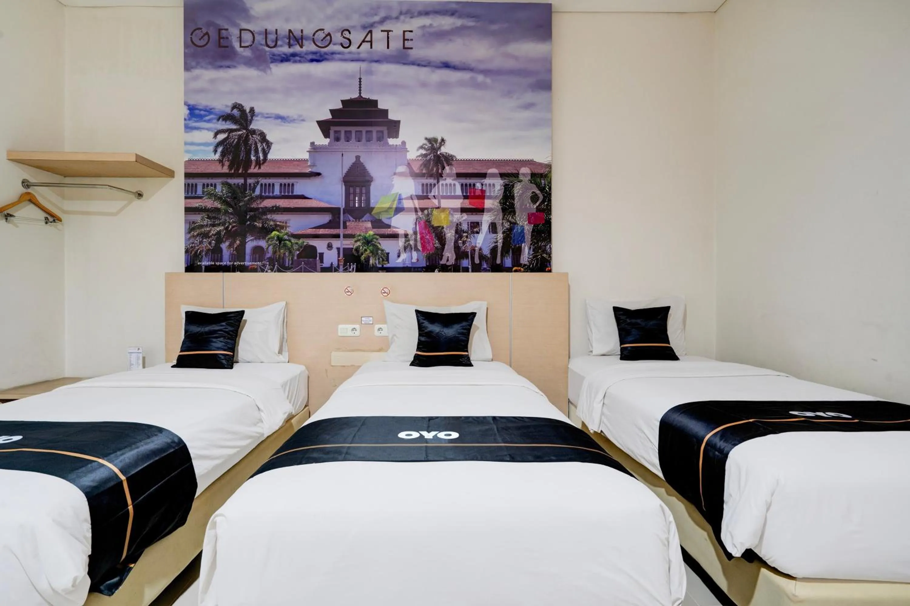 Bedroom, Bed in Townhouse Oak Cihampelas Near Ciwalk Formerly Promenade Hotel