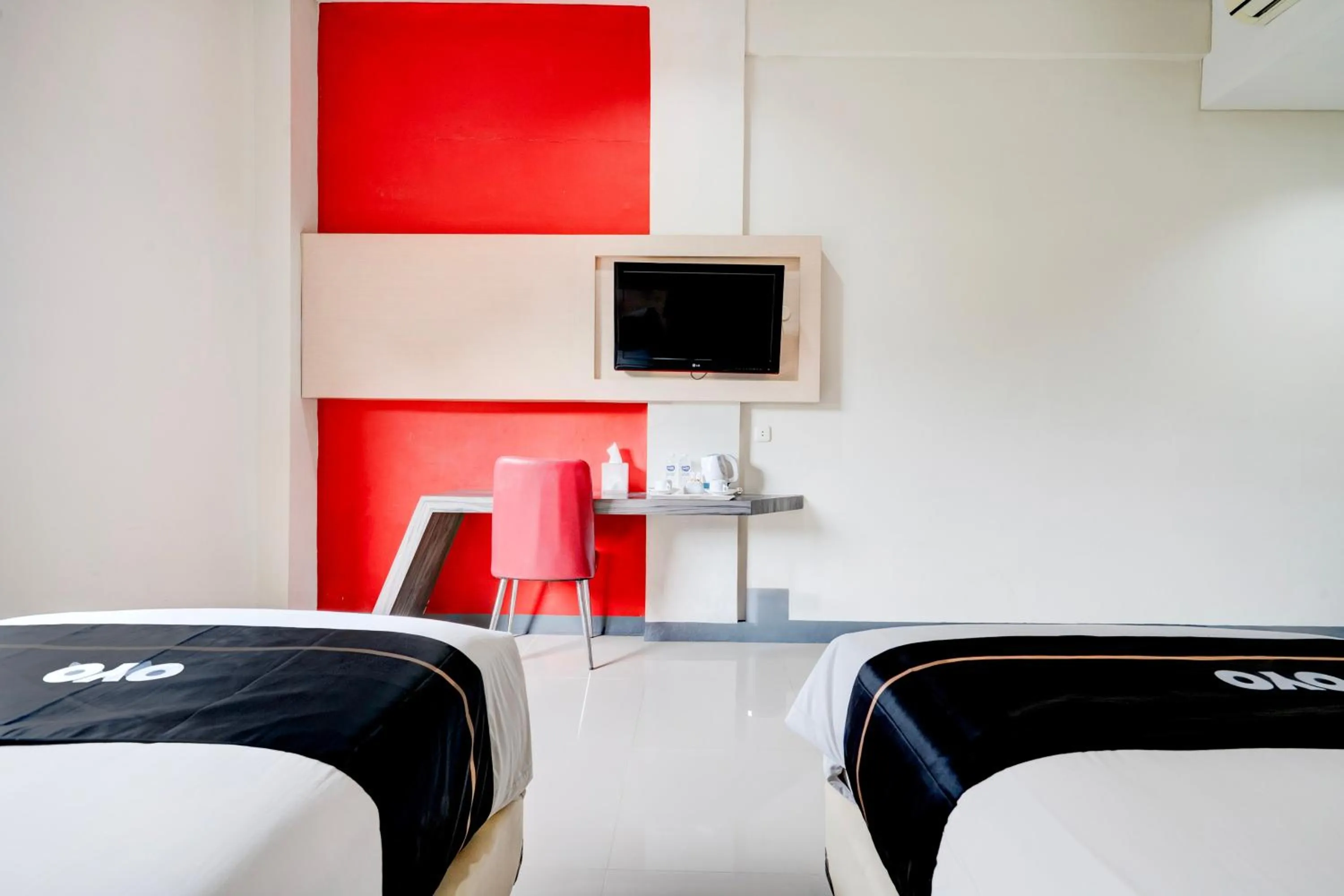 Bedroom, Bed in Townhouse Oak Cihampelas Near Ciwalk Formerly Promenade Hotel