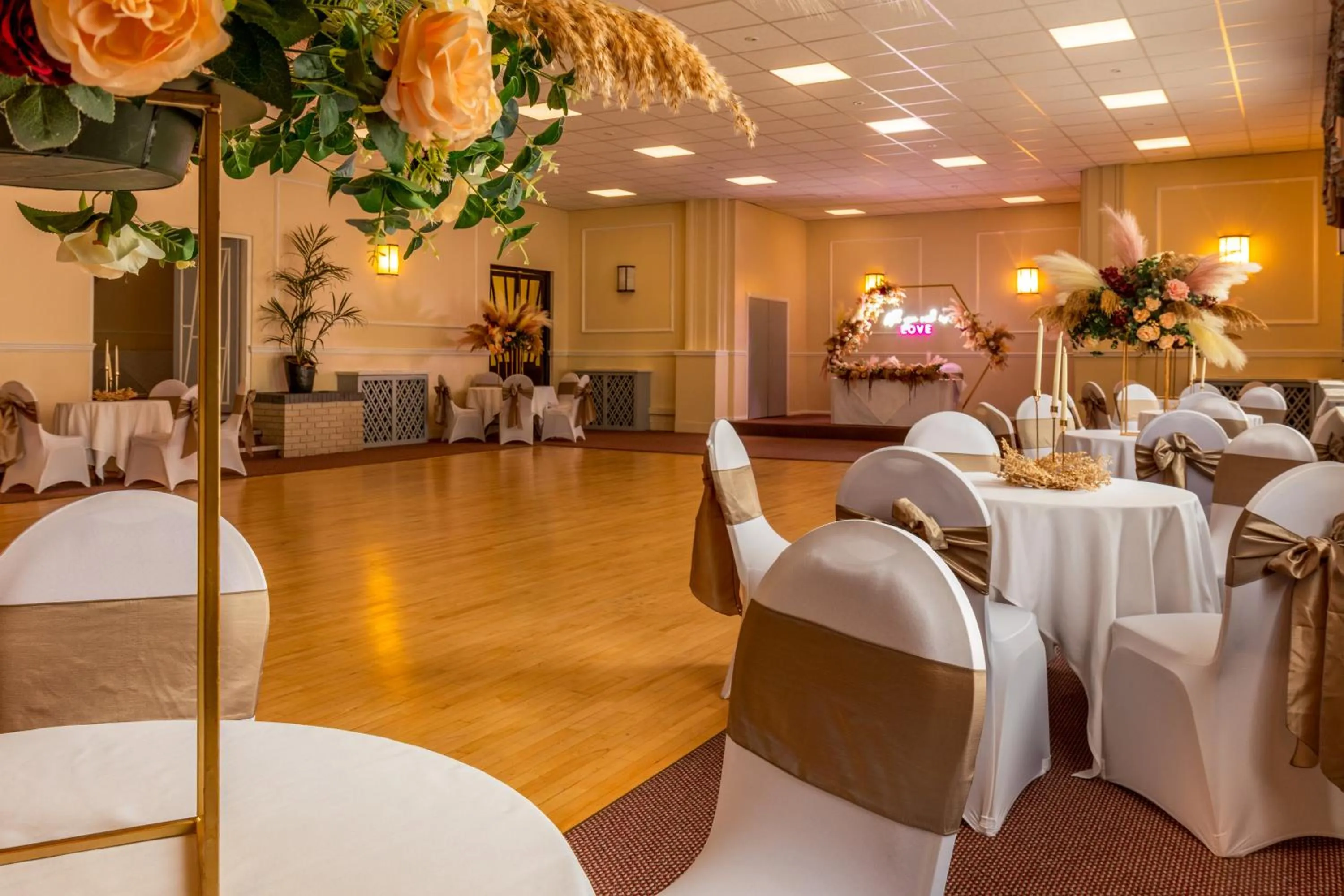 Banquet/Function facilities in Royal Clifton Hotel