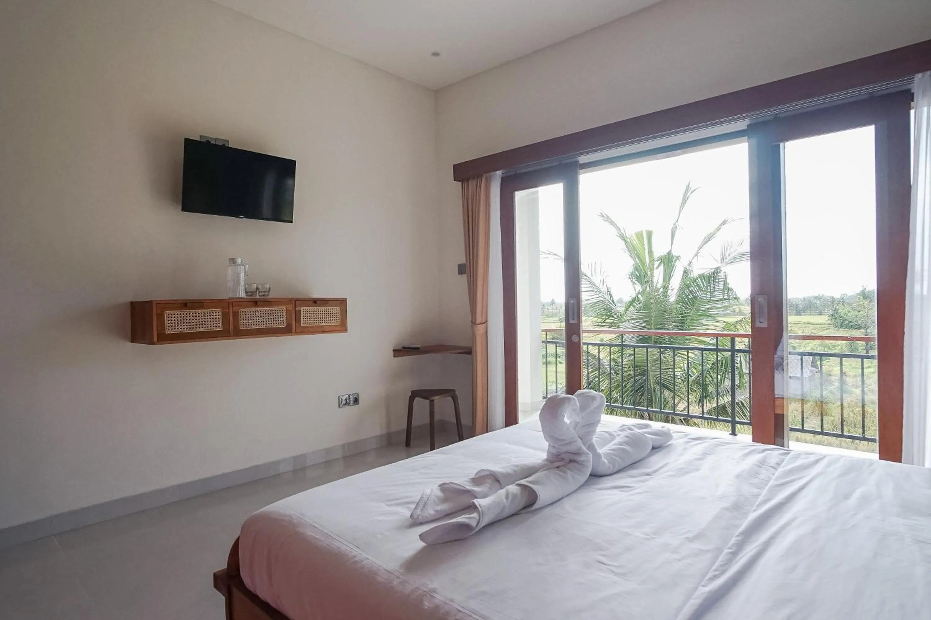 Bedroom, Bed in Kerti Suite