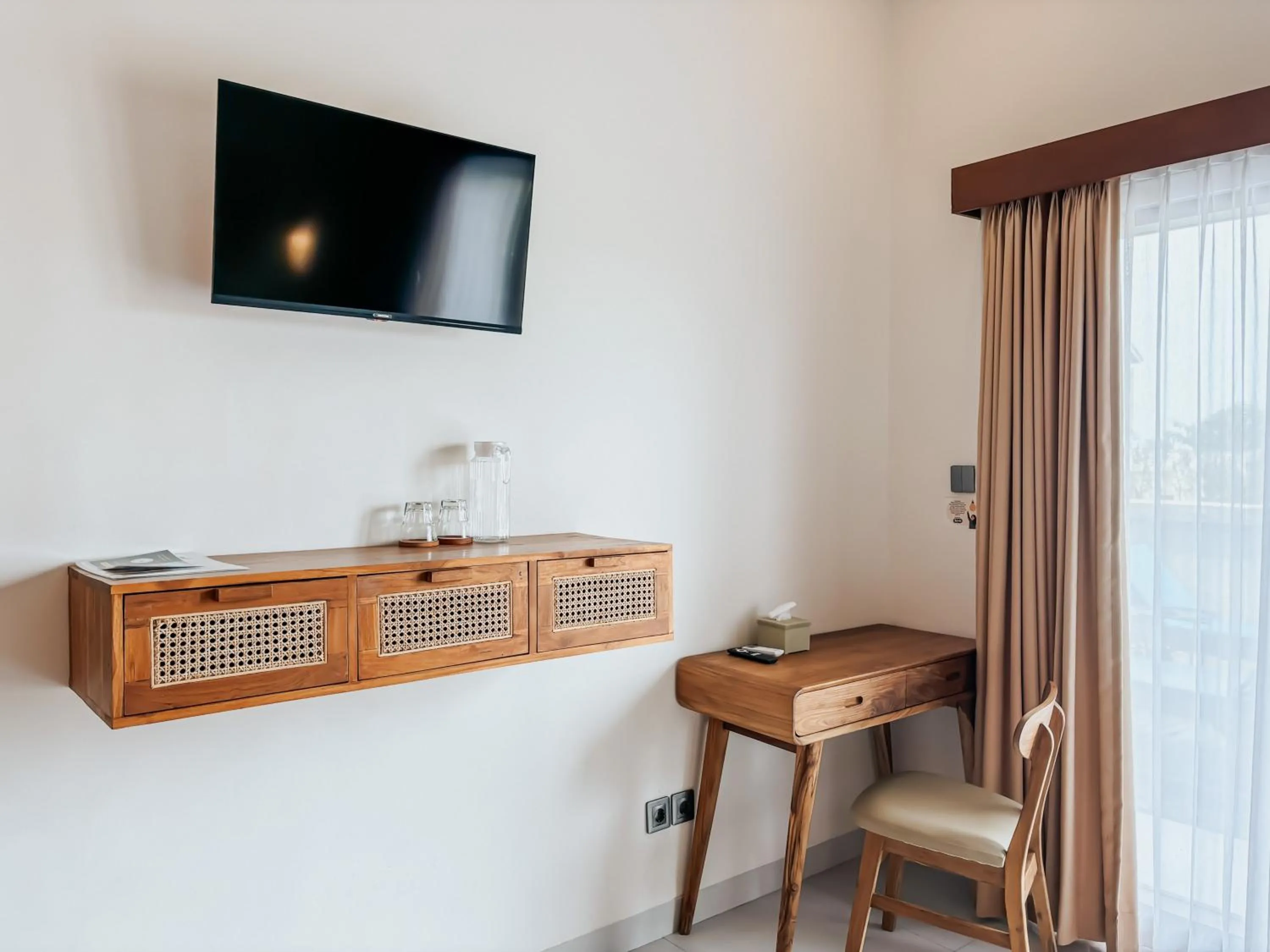 TV and multimedia in Kerti Suite