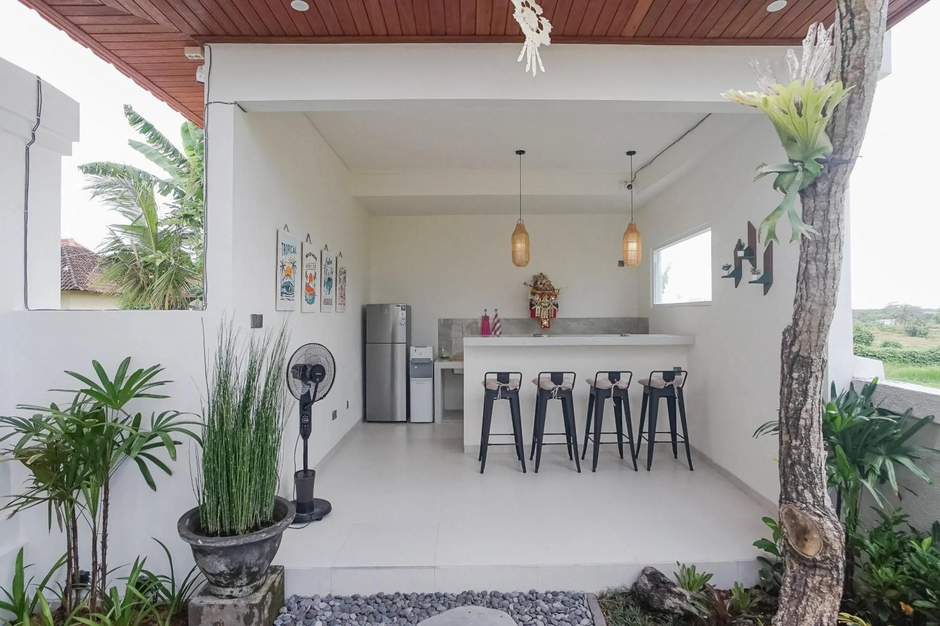 Kitchen or kitchenette in Kerti Suite