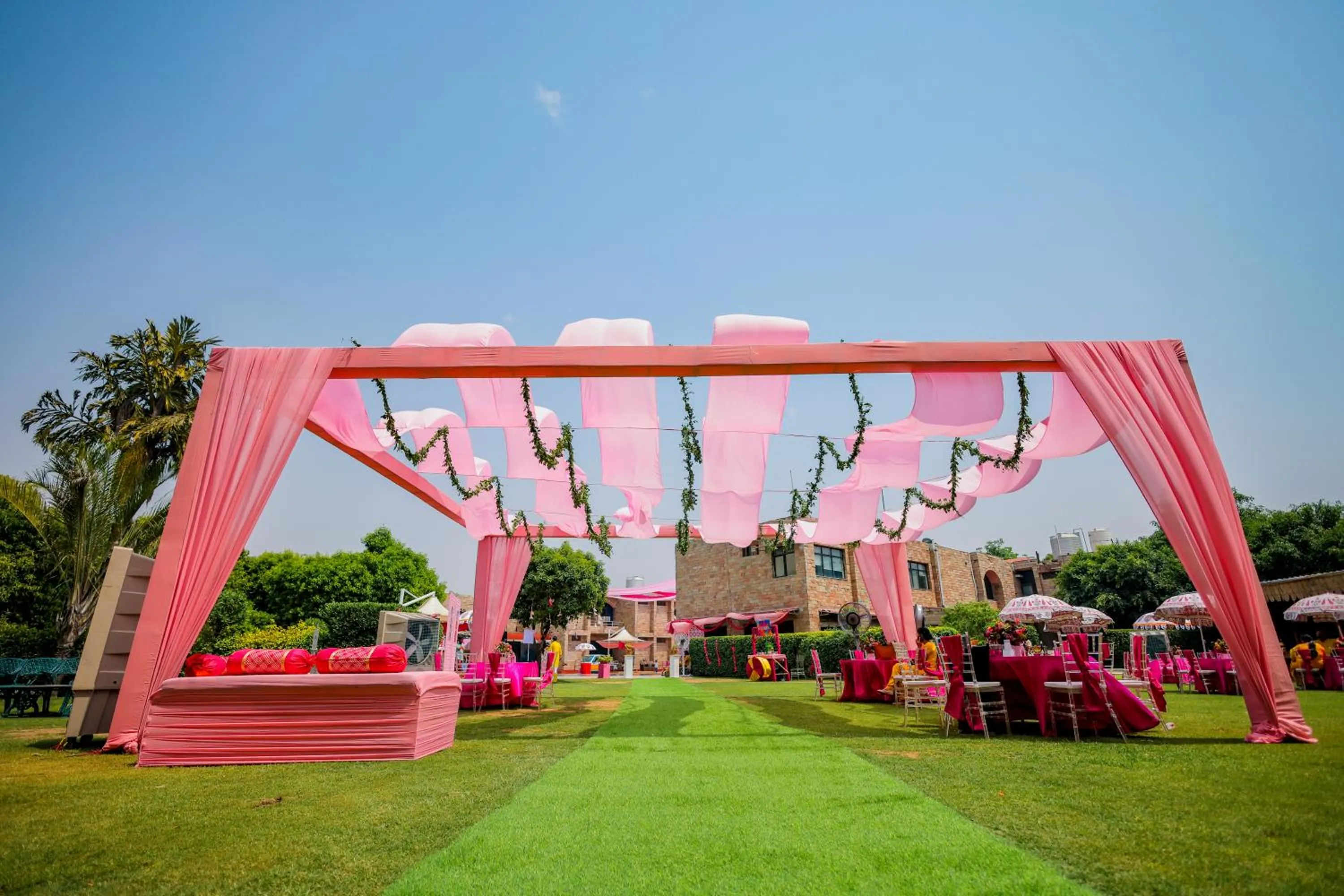 Garden in Tivoli Heritage Palace, Rewari