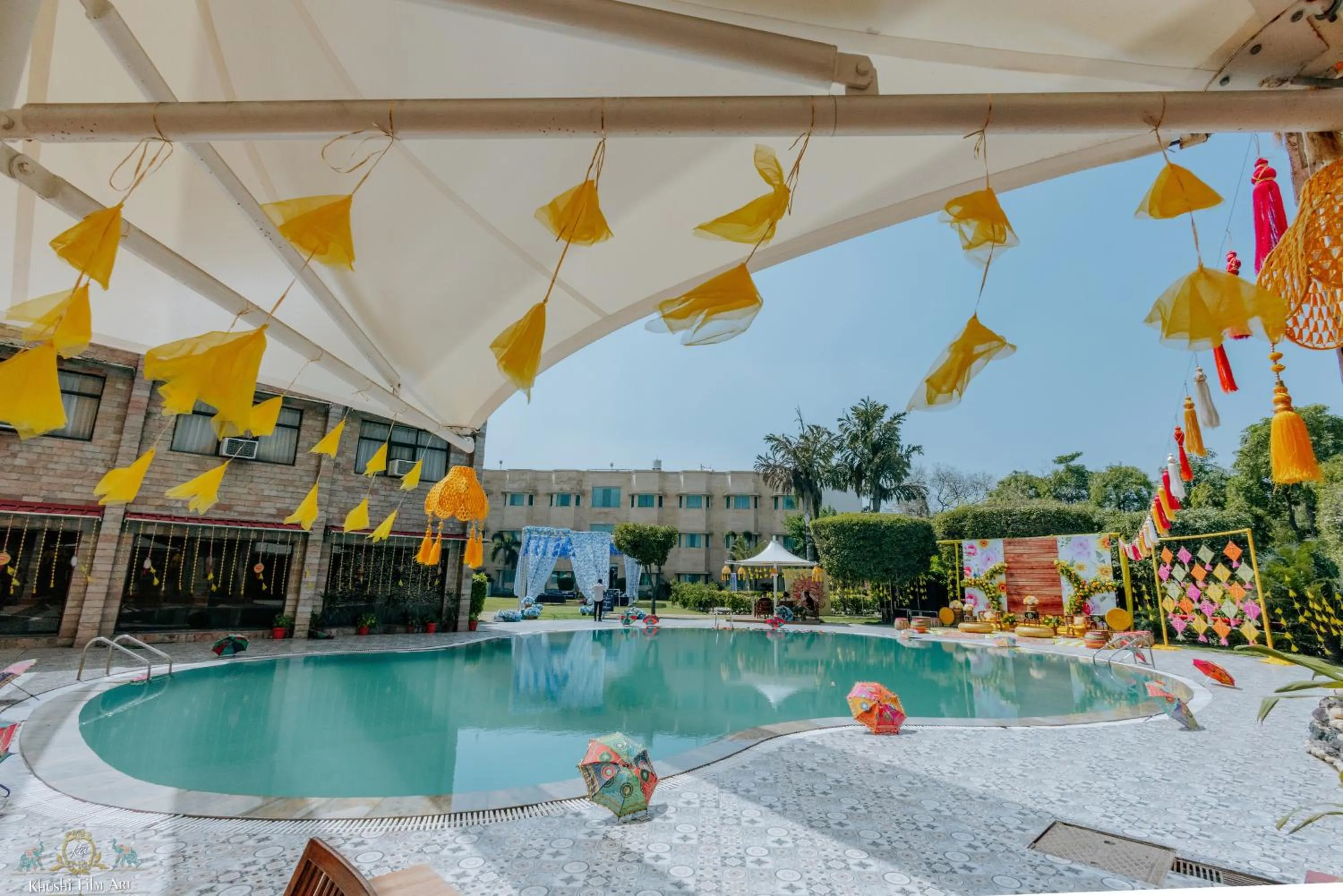 Swimming pool in Tivoli Heritage Palace, Rewari