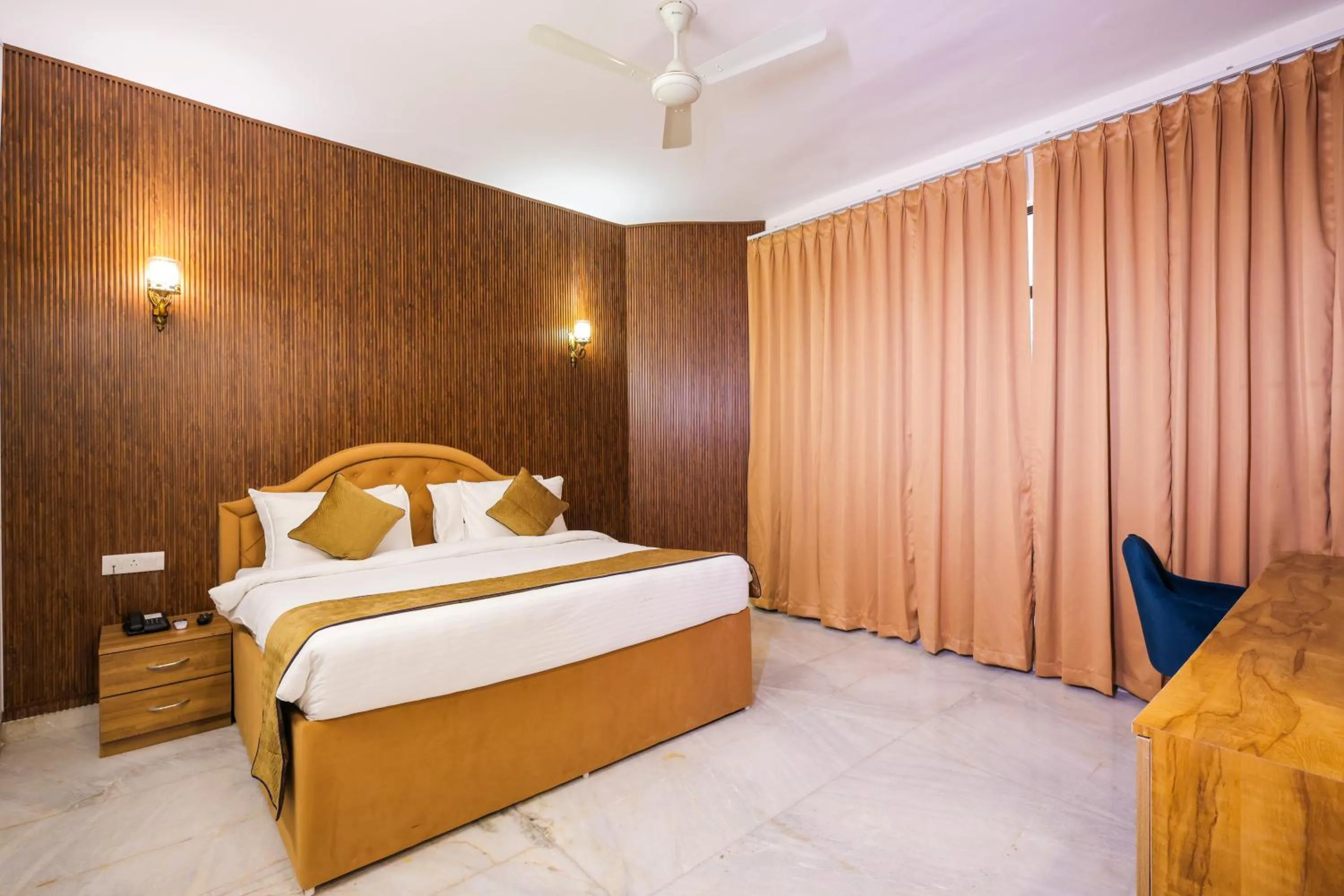 Bed in Tivoli Heritage Palace, Rewari