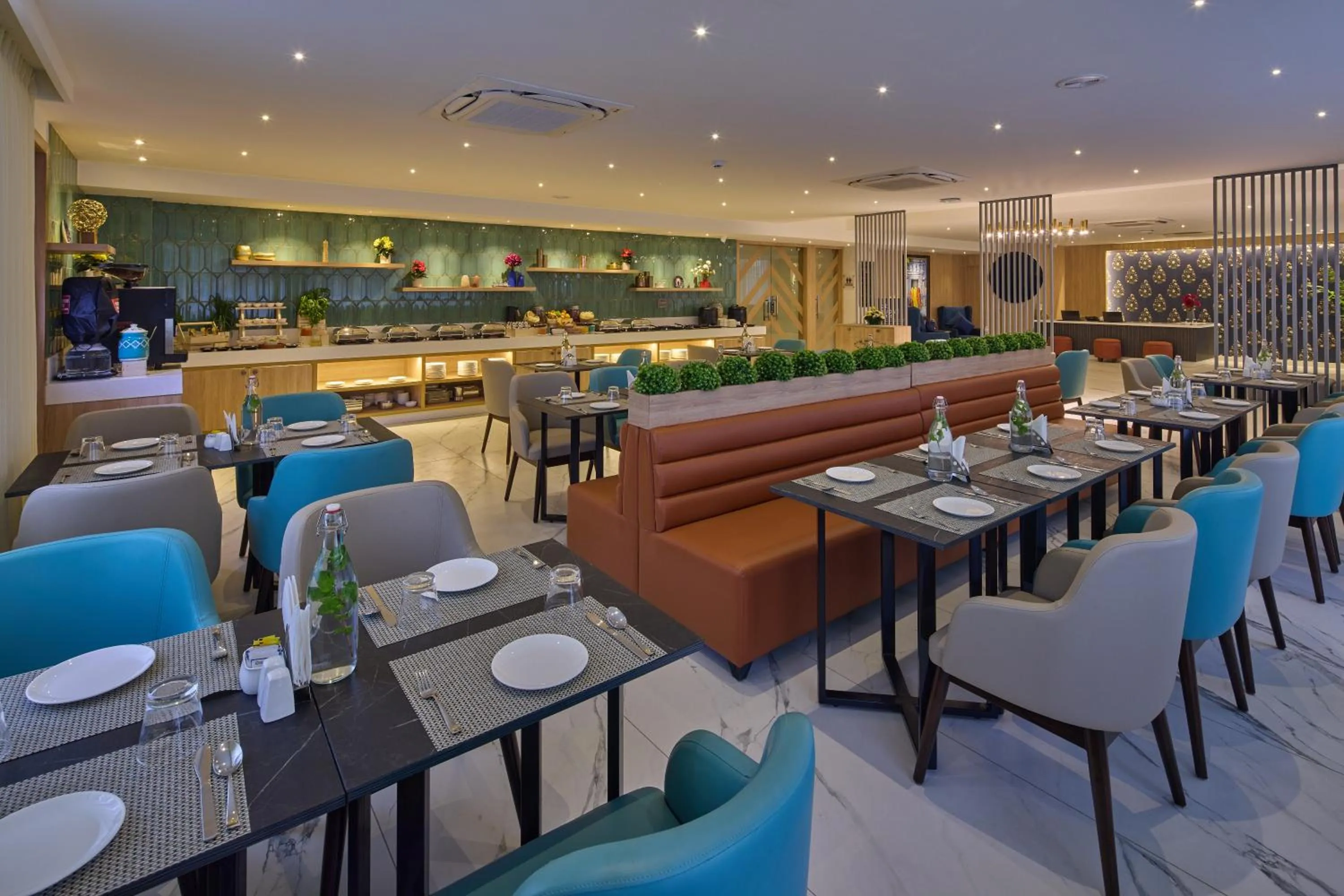 Restaurant/places to eat in Grand Continent Hebbal A Sarovar Portico Affiliate Hotel