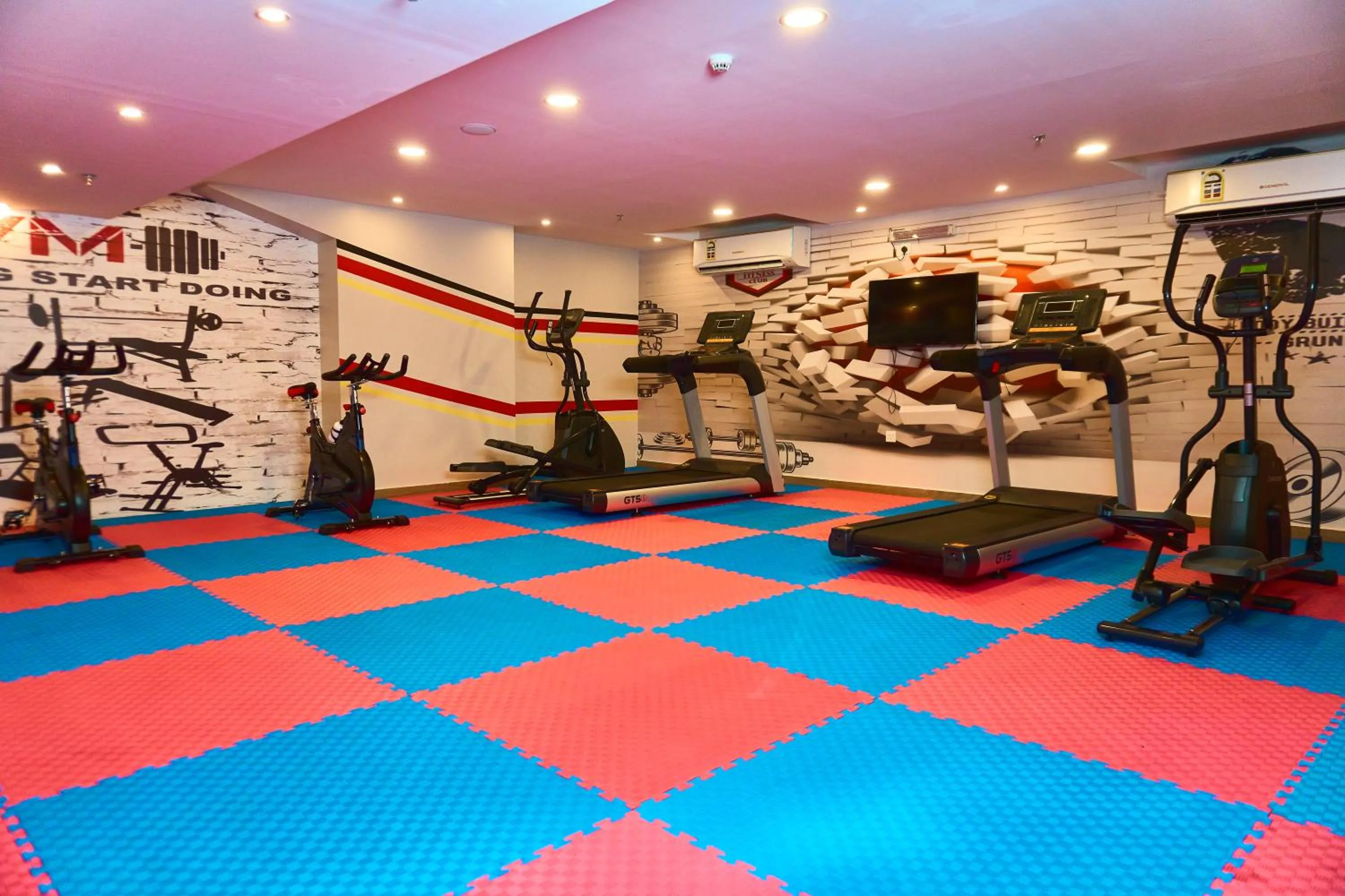 Fitness centre/facilities in Selat Al Bait Hotel