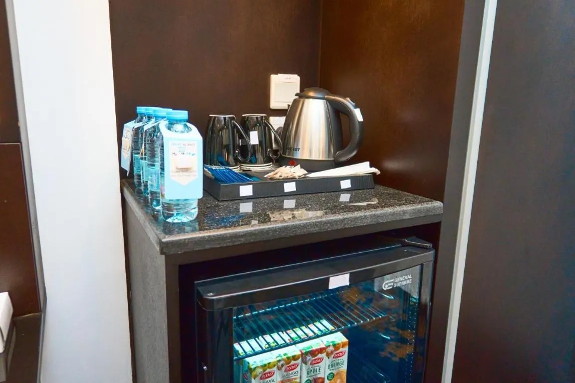 Coffee/tea facilities in Selat Al Bait Hotel