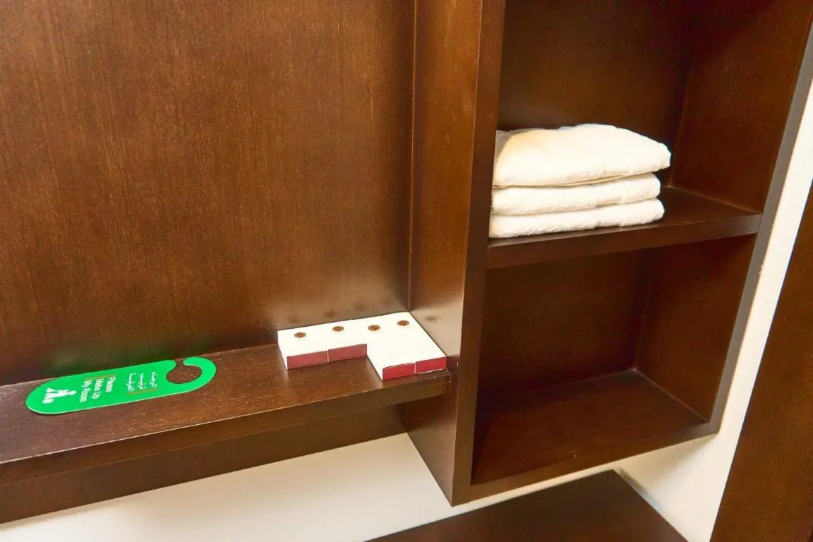 furniture in Selat Al Bait Hotel