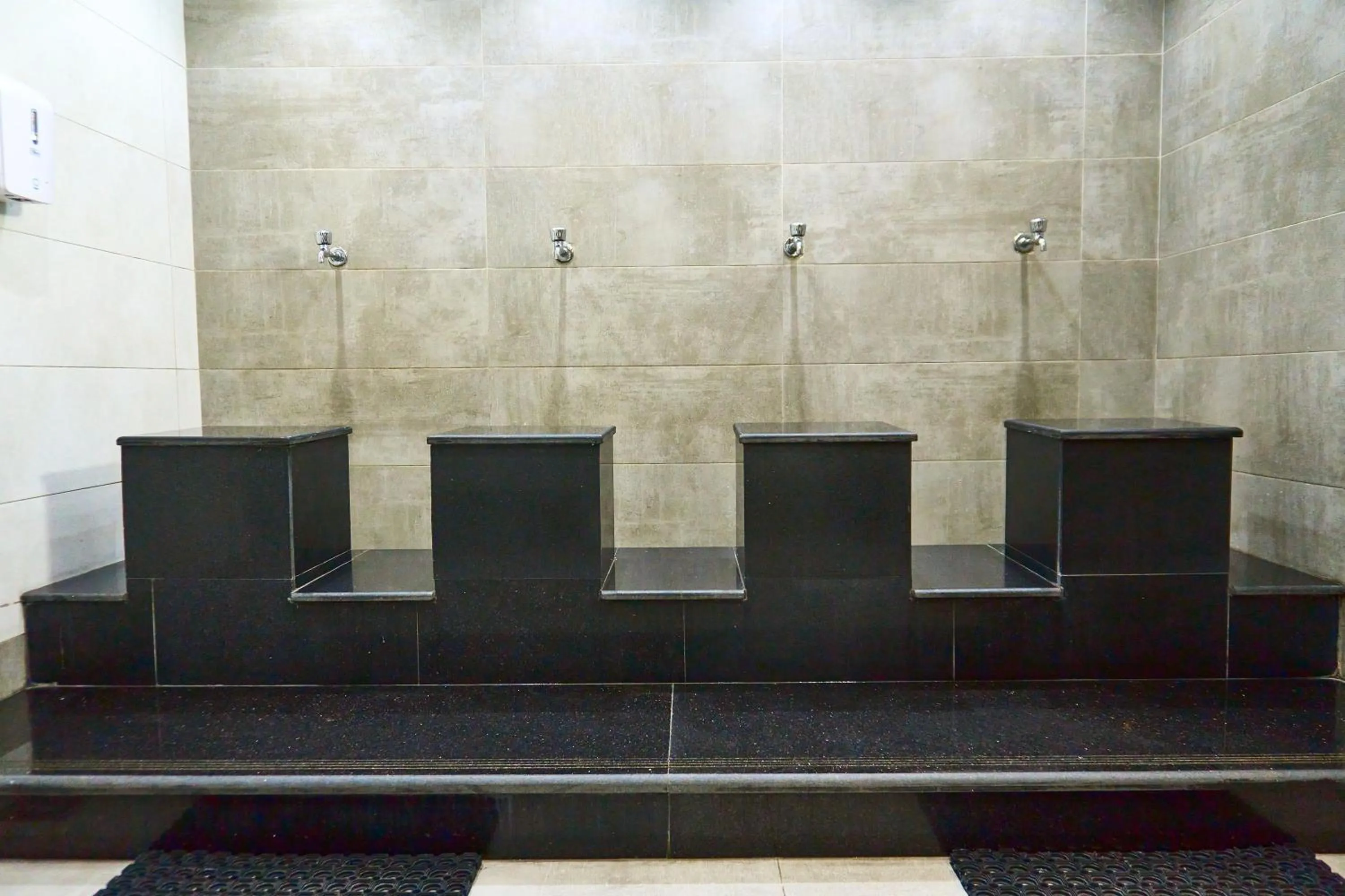 Bathroom in Selat Al Bait Hotel