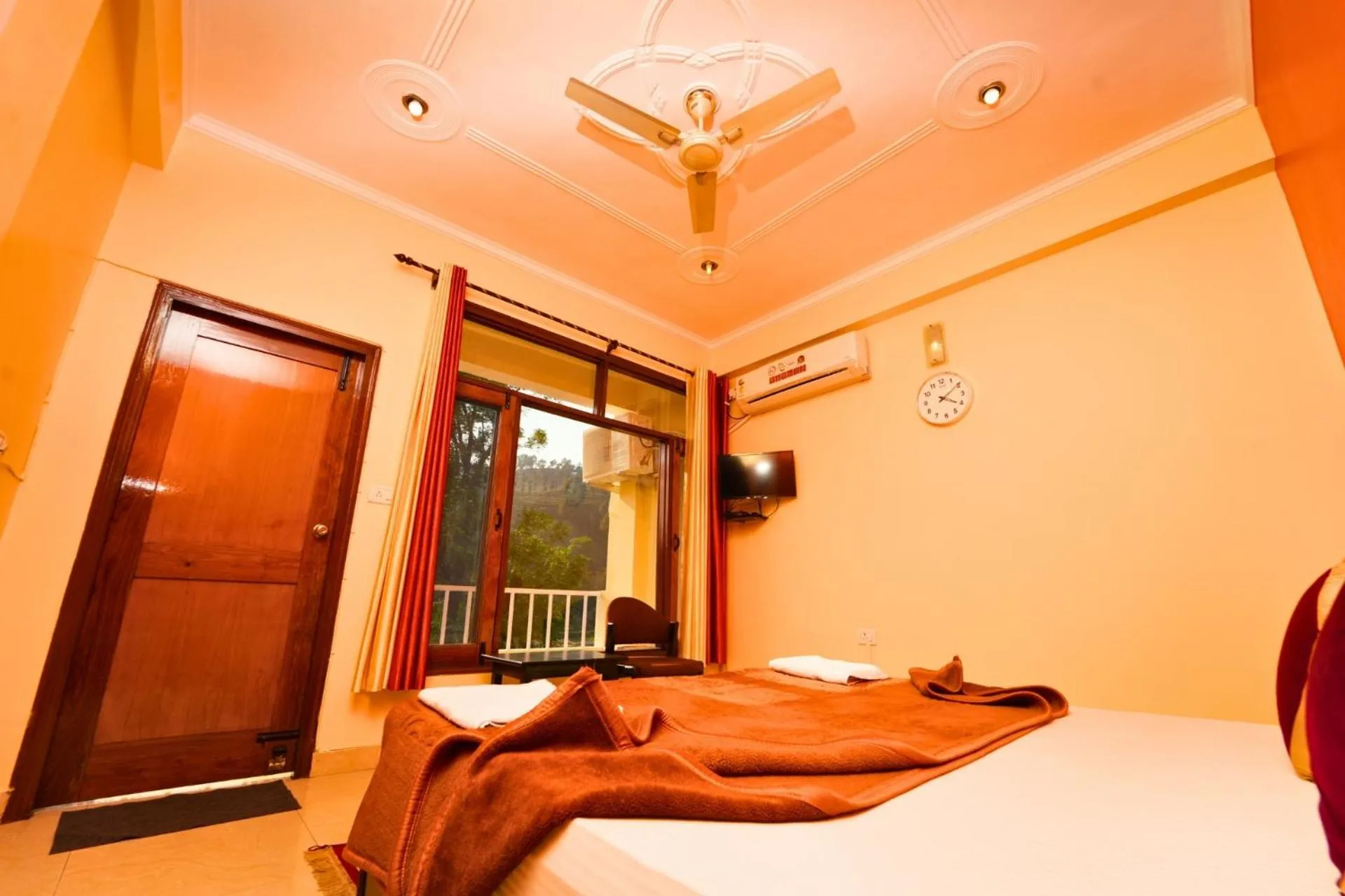 Shivalik River Retreat