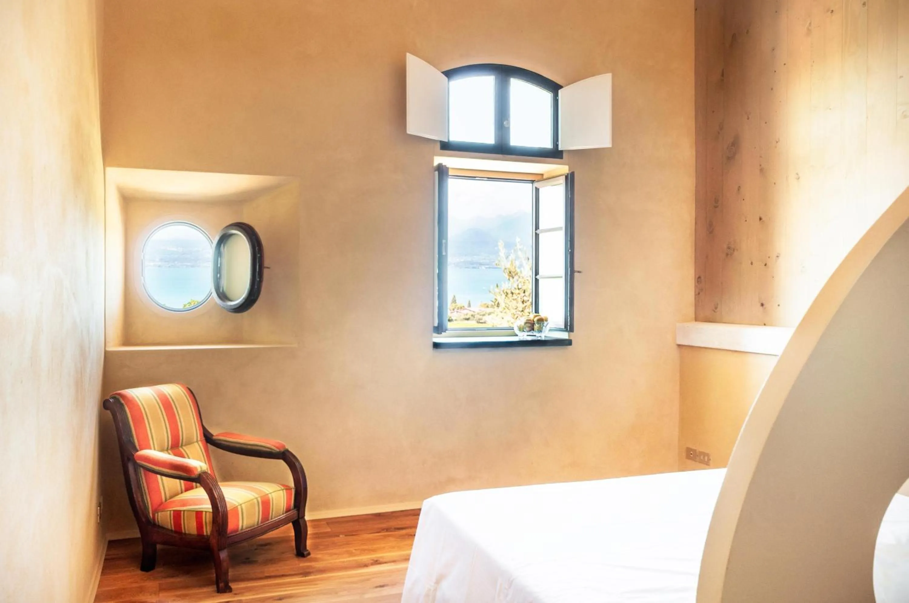 Bedroom, Bed in Prati Palai