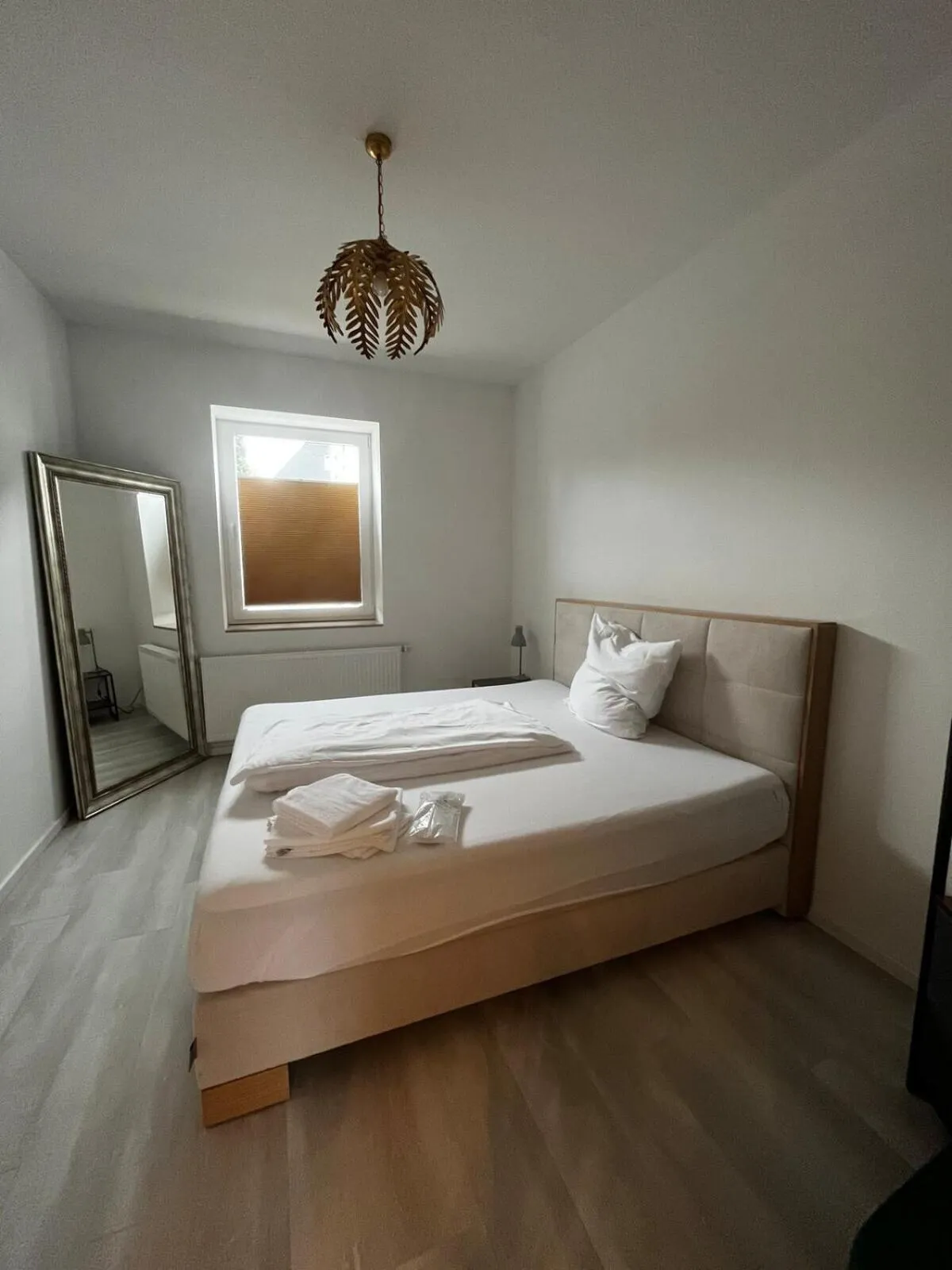 Bedroom, Bed in Lisboa: Messe/Business/FeWo DUS