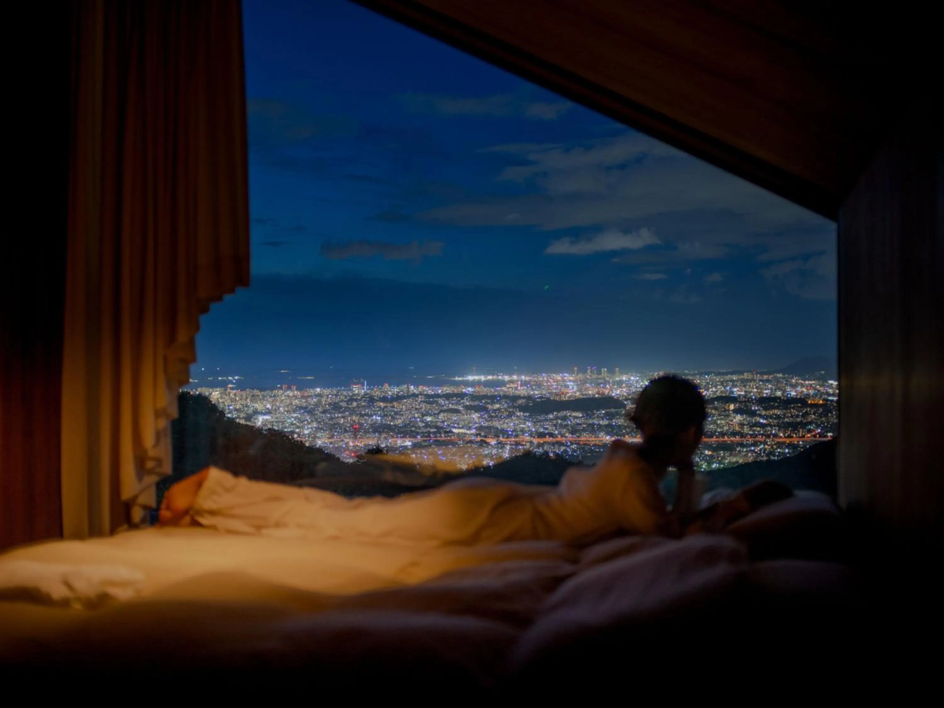 Photo of the whole room, Bed in Snow Peak YAKEI SUITE ABURAYAMA FUKUOKA