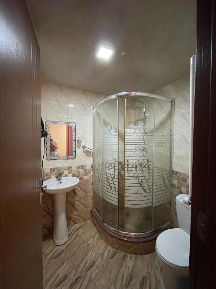 Shower in Lux Palace Hotel