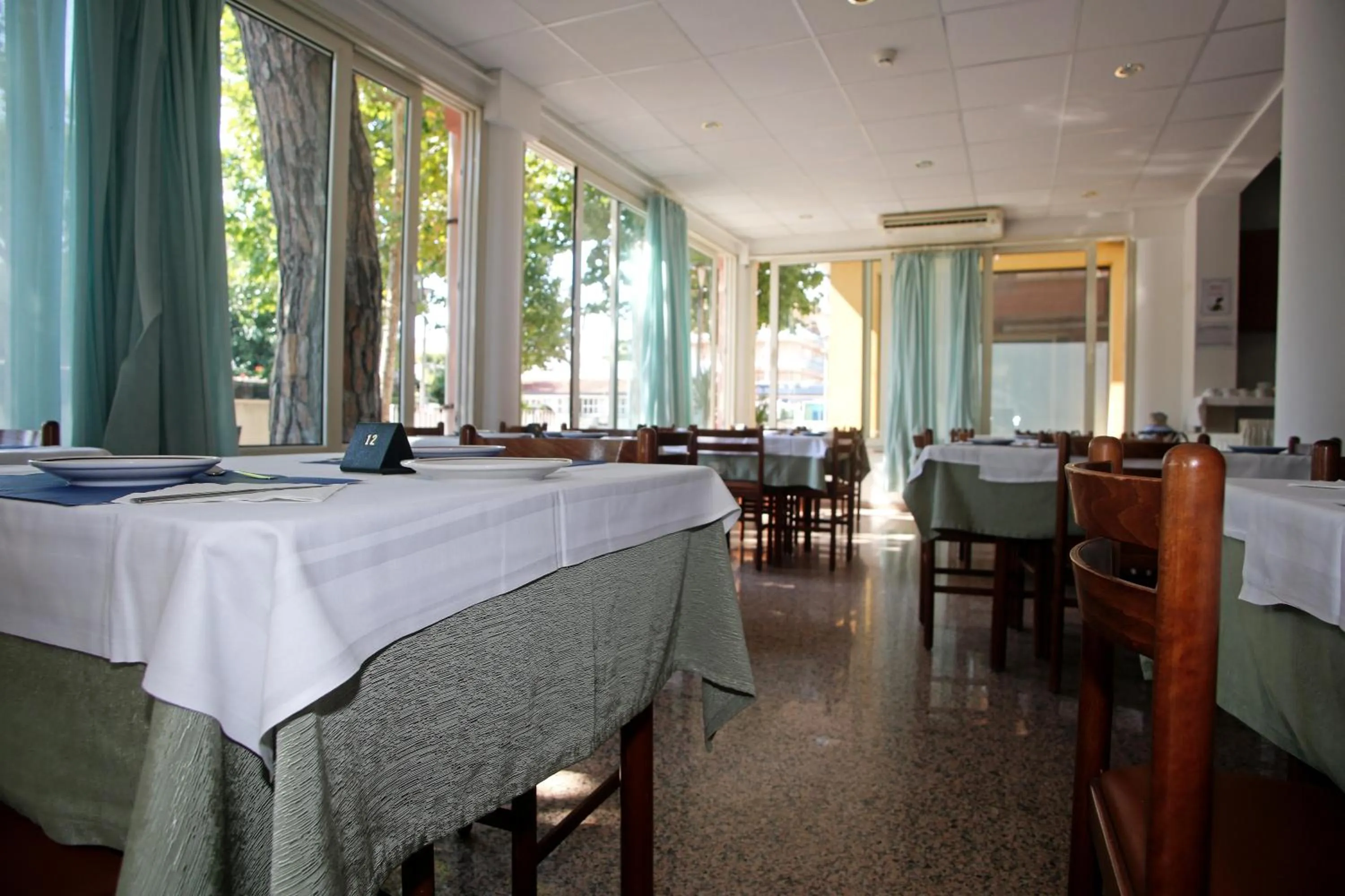 Restaurant/places to eat in Hotel Serafini Misano Adriatico