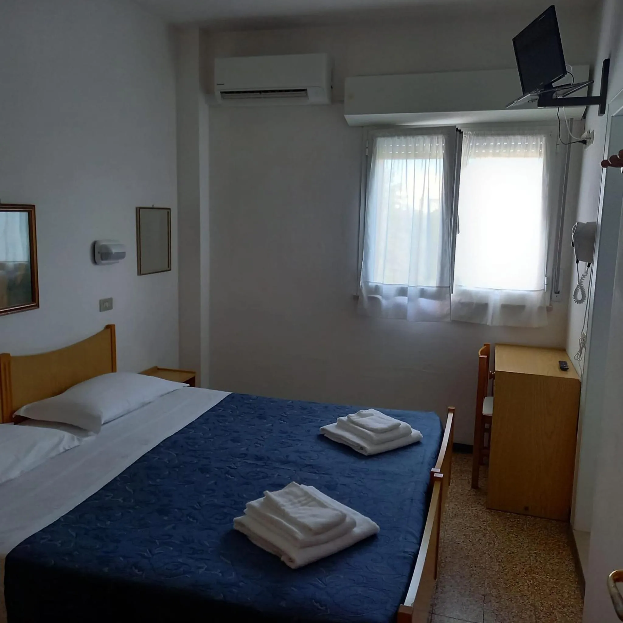 Bed in Hotel Serafini Misano Adriatico