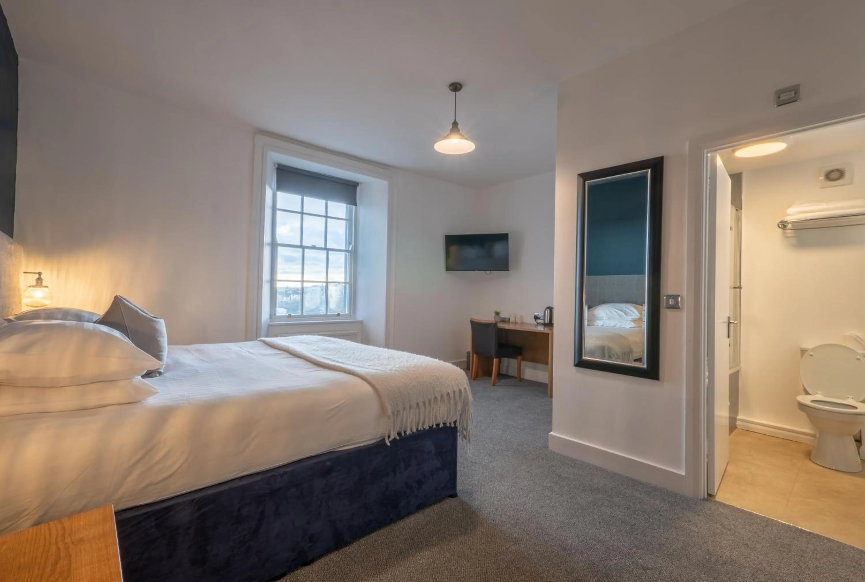 Bedroom, Bed in THE LORD NELSON HOTEL