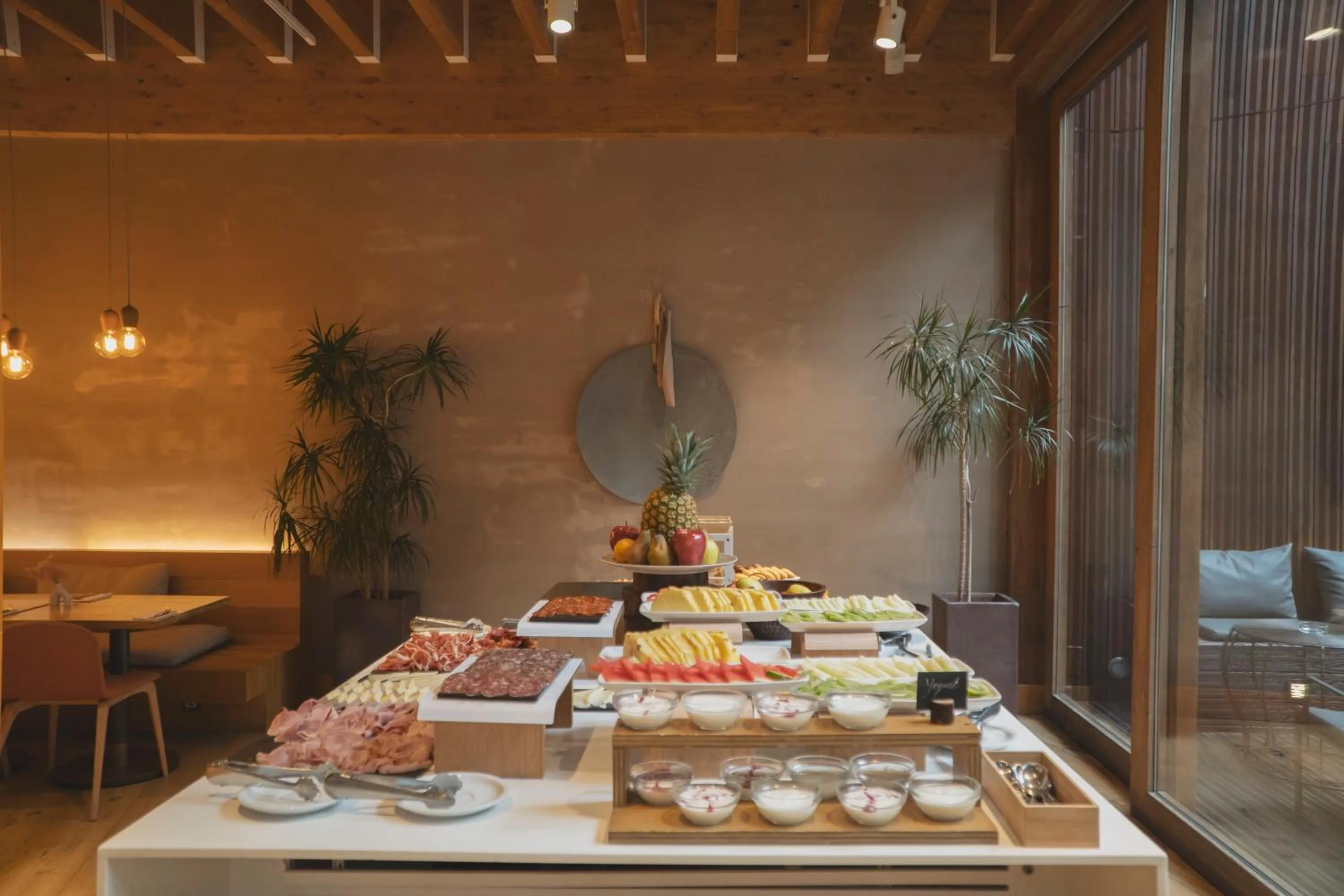 Buffet breakfast in Zenit San Sebastián