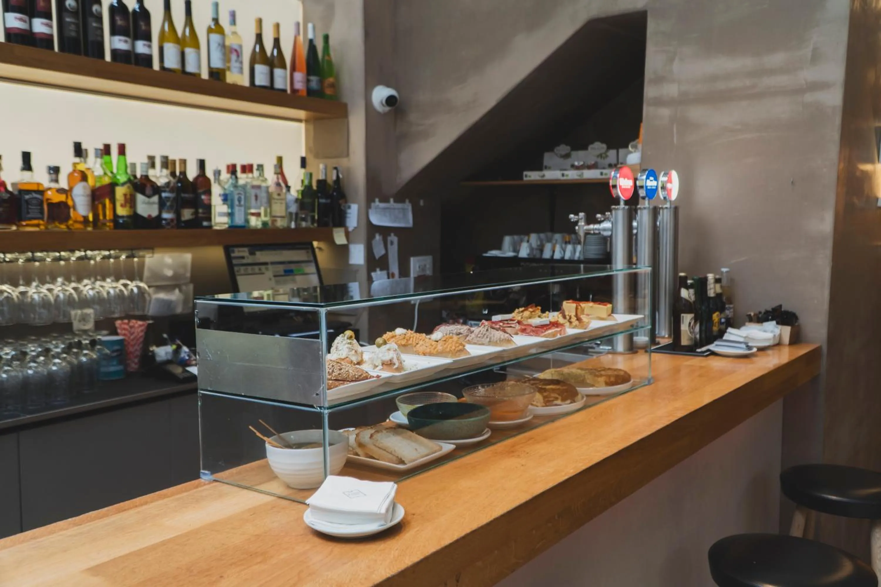 Lounge or bar in Zenit San Sebastián