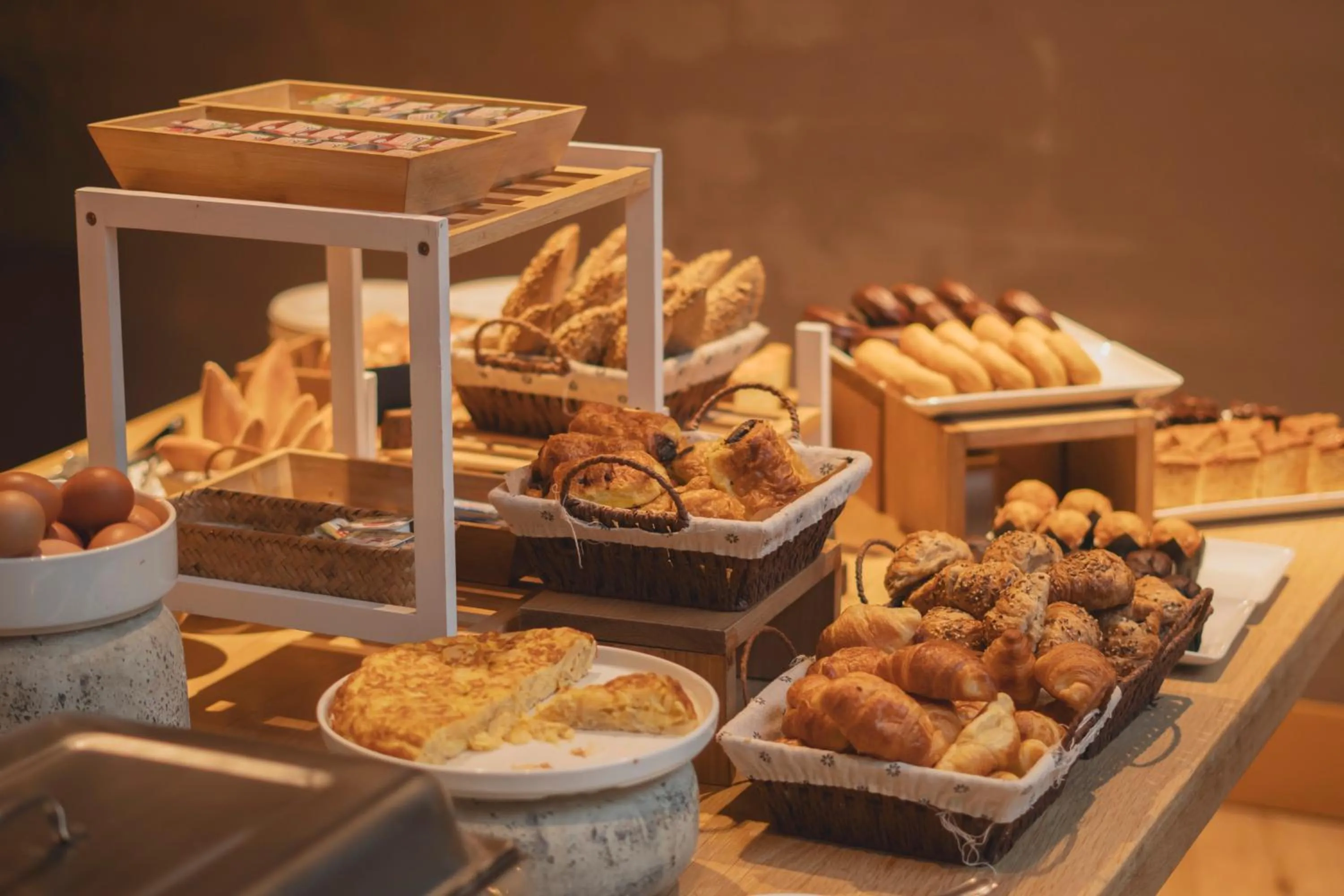 Buffet breakfast in Zenit San Sebastián