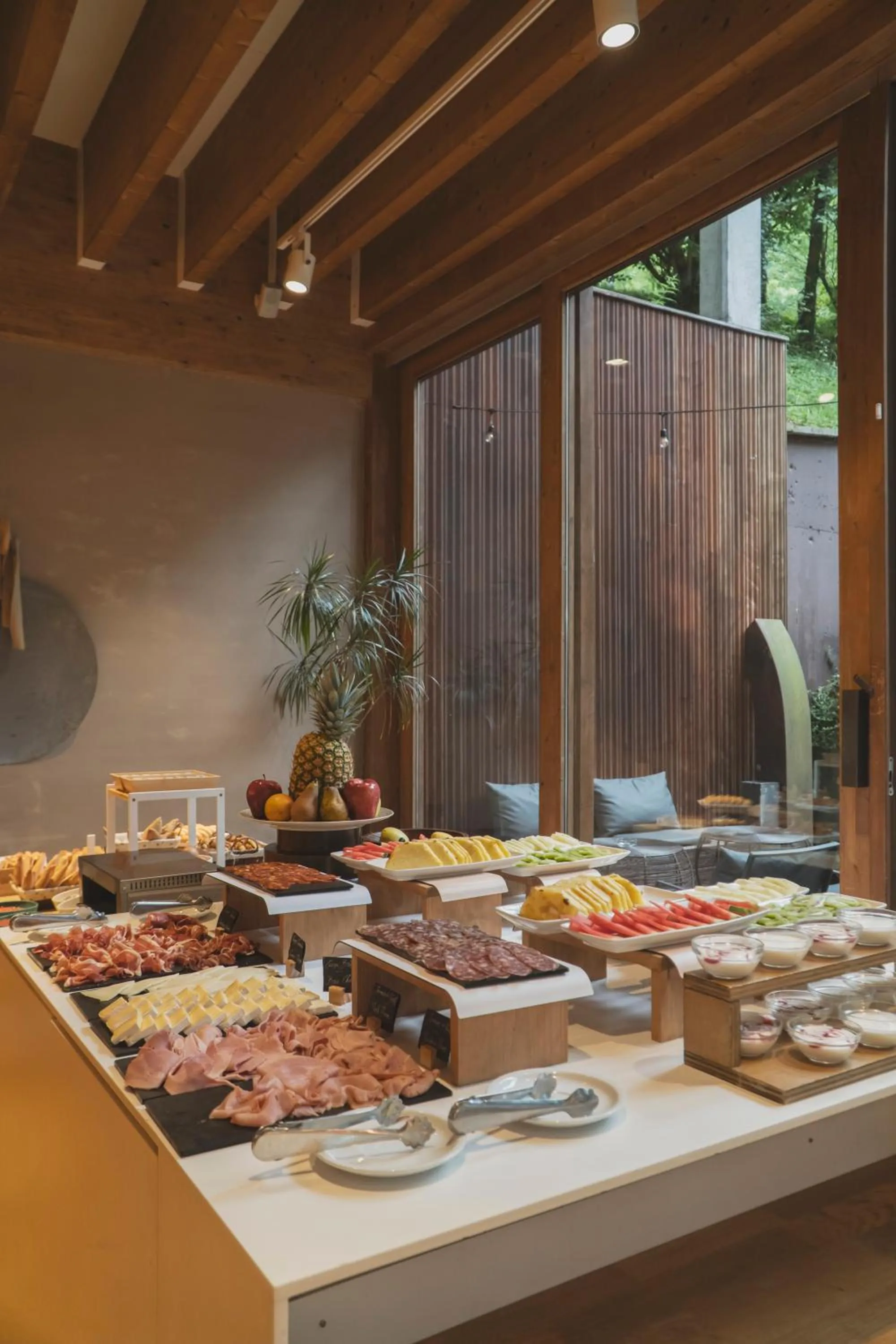 Buffet breakfast in Zenit San Sebastián