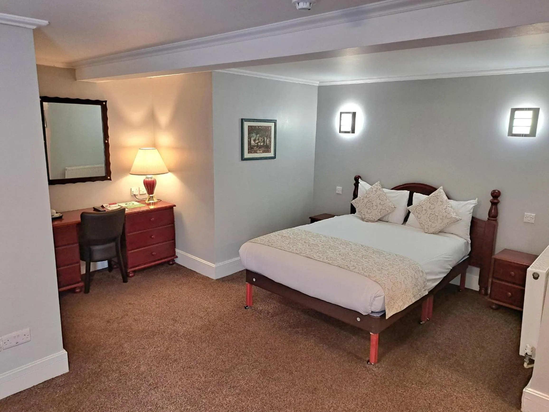 Bed in Prince Of Wales Hotel