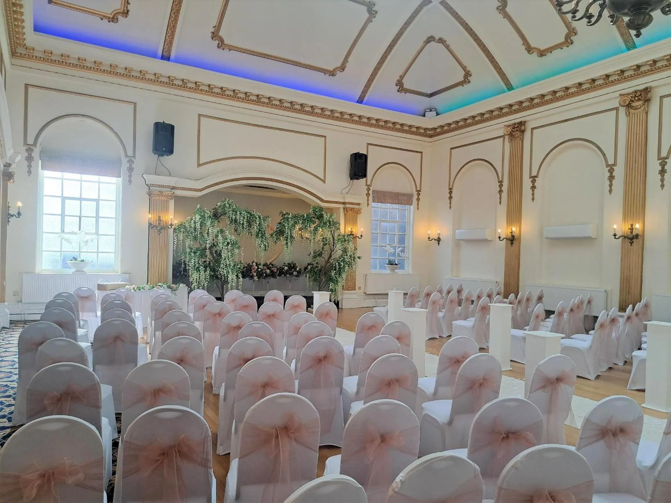 wedding in Prince Of Wales Hotel