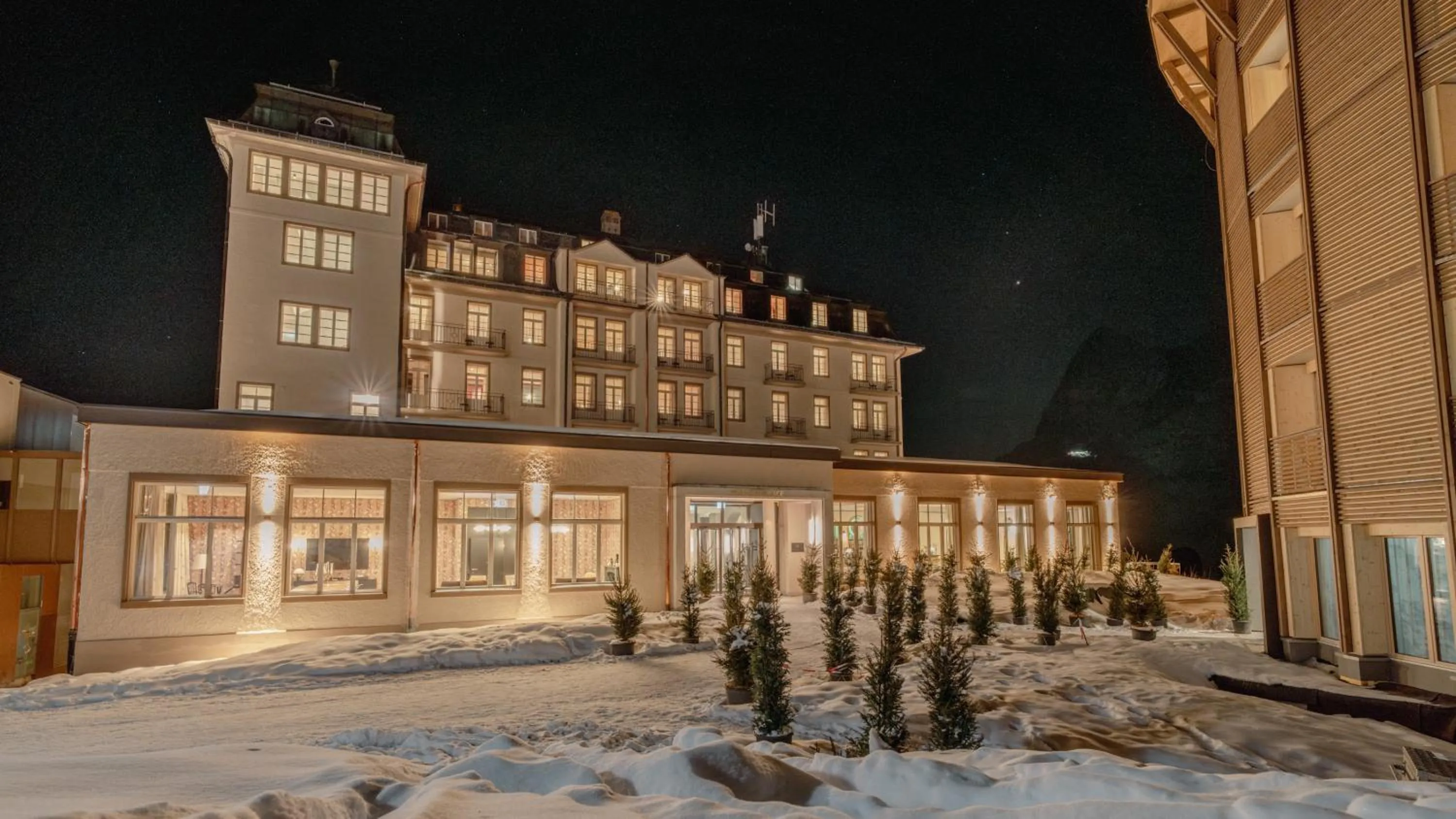 Property building in Hotel Mürren Palace