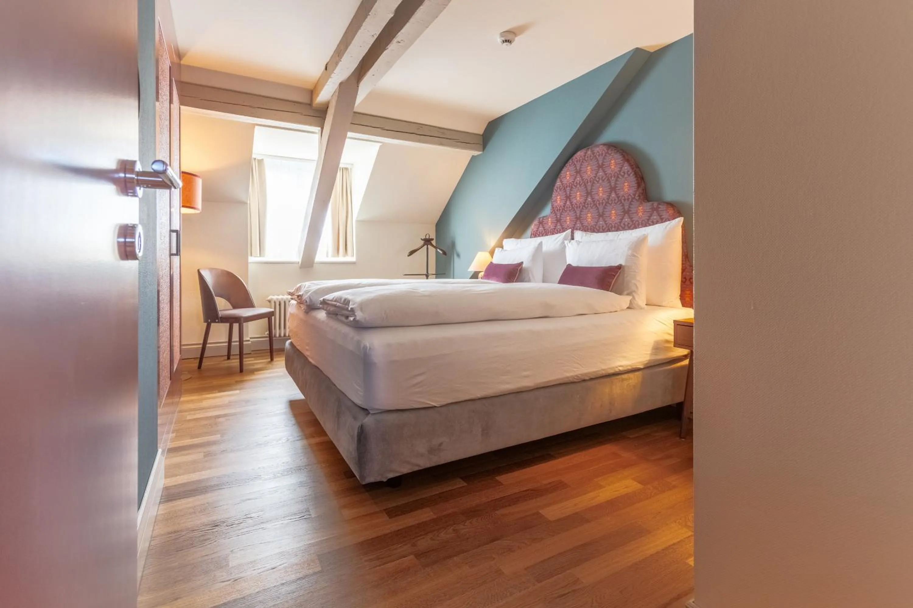 Bed in Hotel Mürren Palace