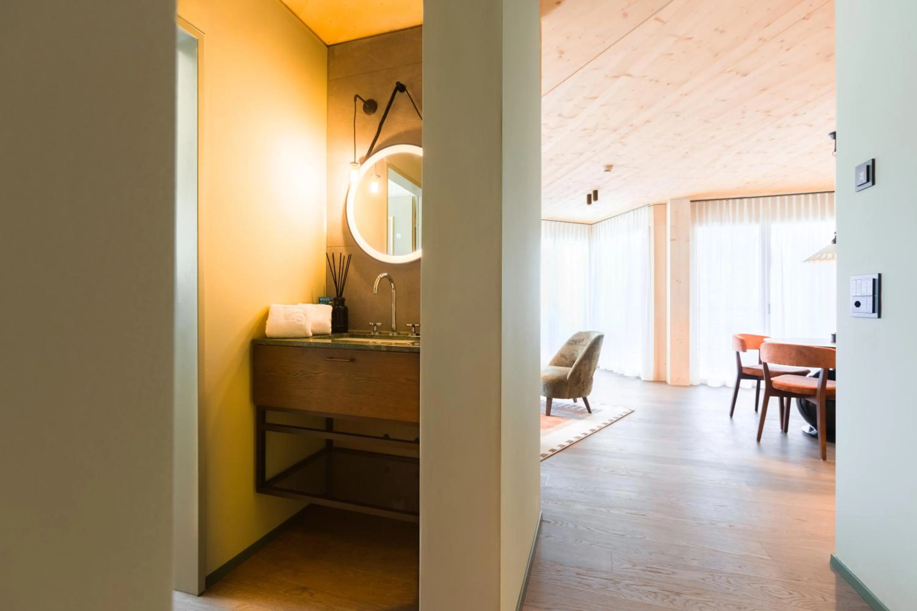 Photo of the whole room in Hotel Mürren Palace