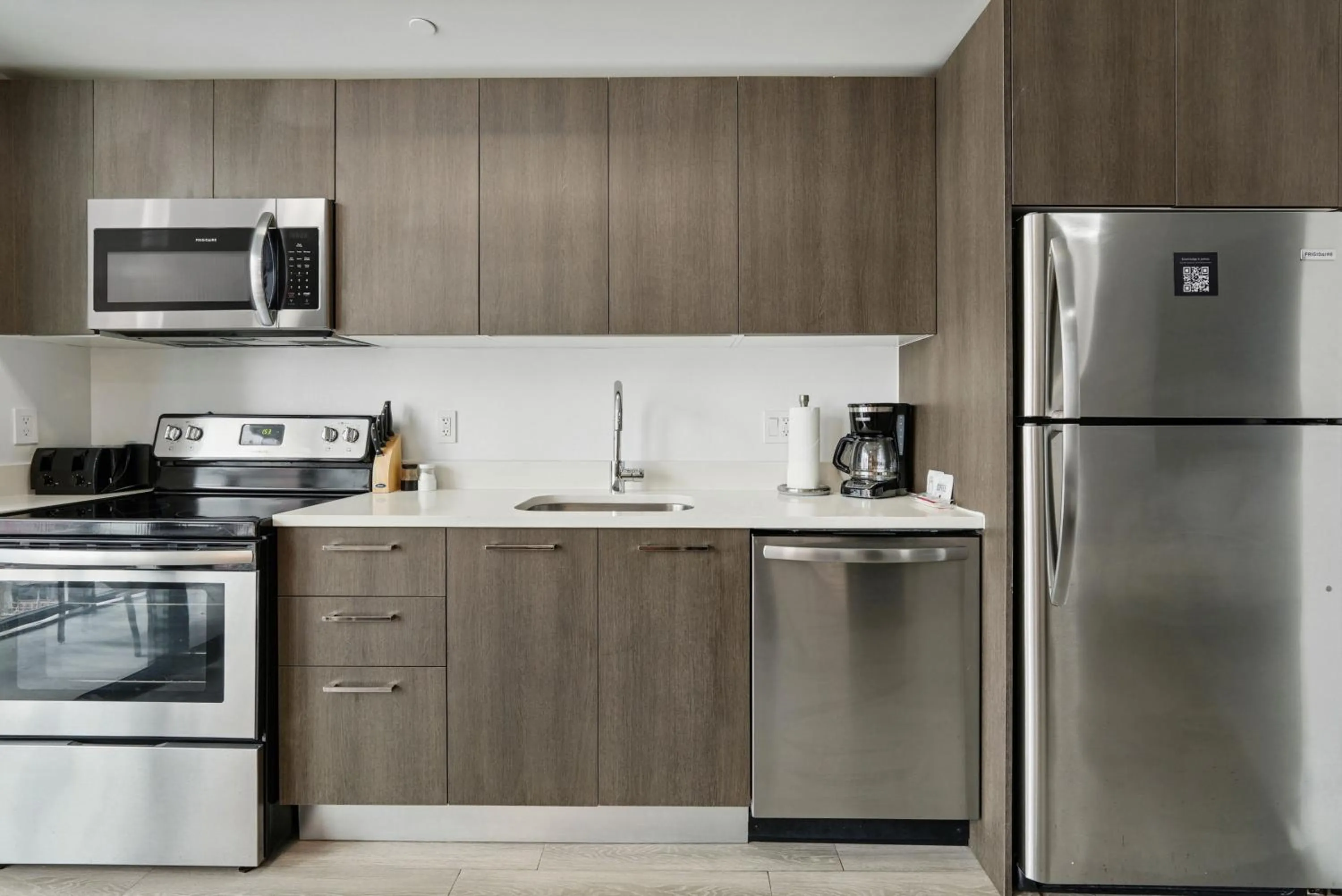 kitchen in Sentral Alea Miami
