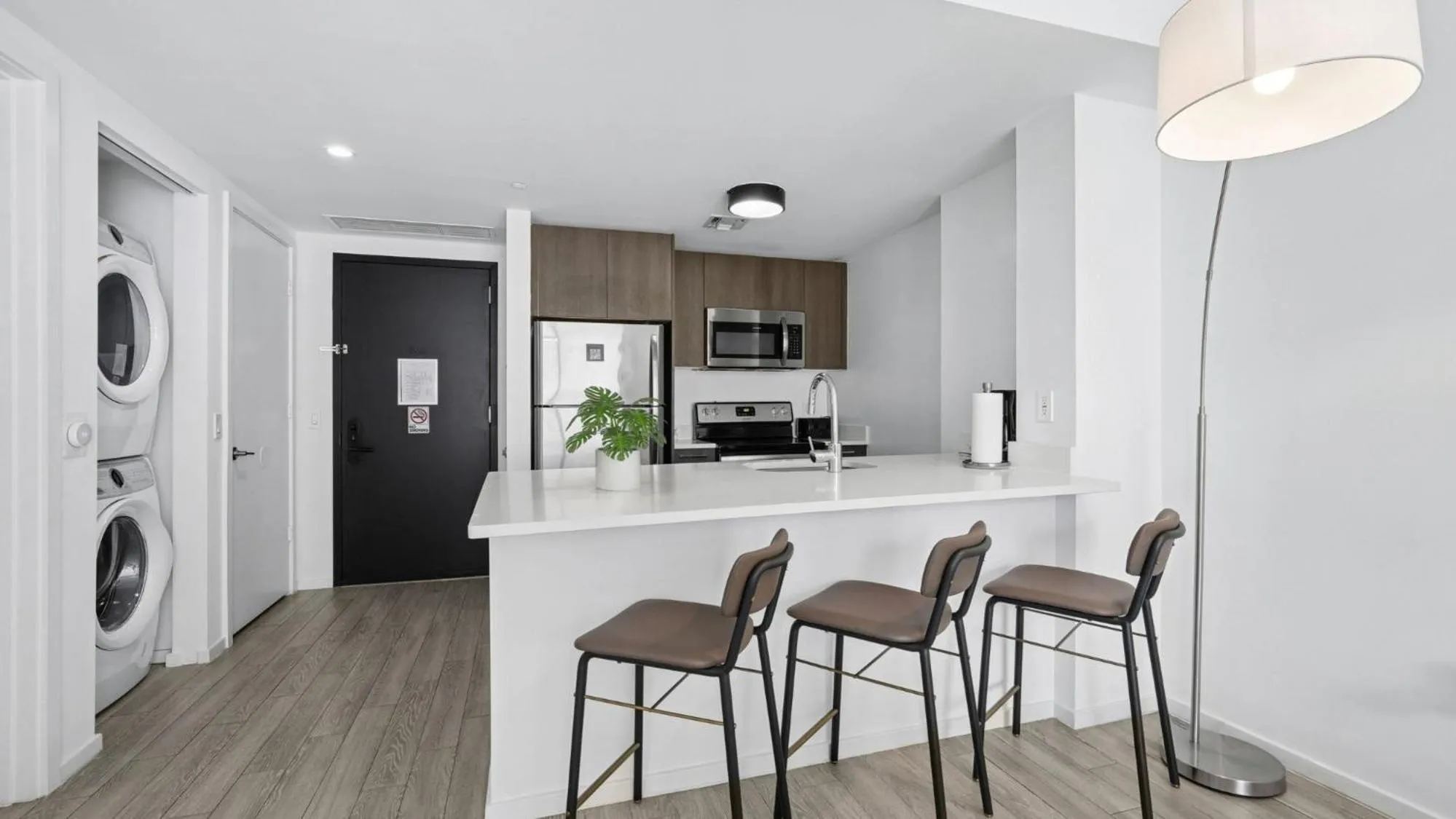 Kitchen or kitchenette in Sentral Alea Miami