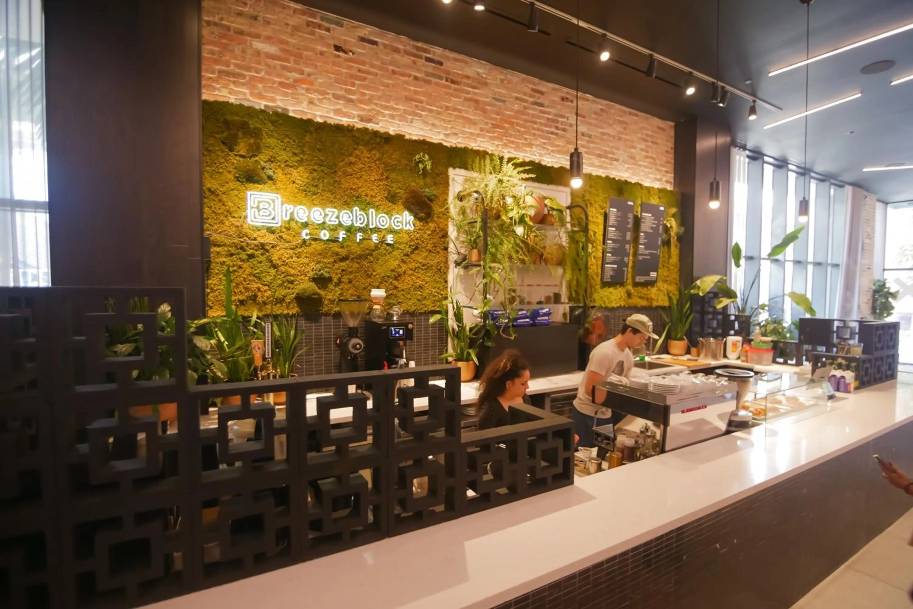 Coffee/tea facilities in Sentral Alea Miami