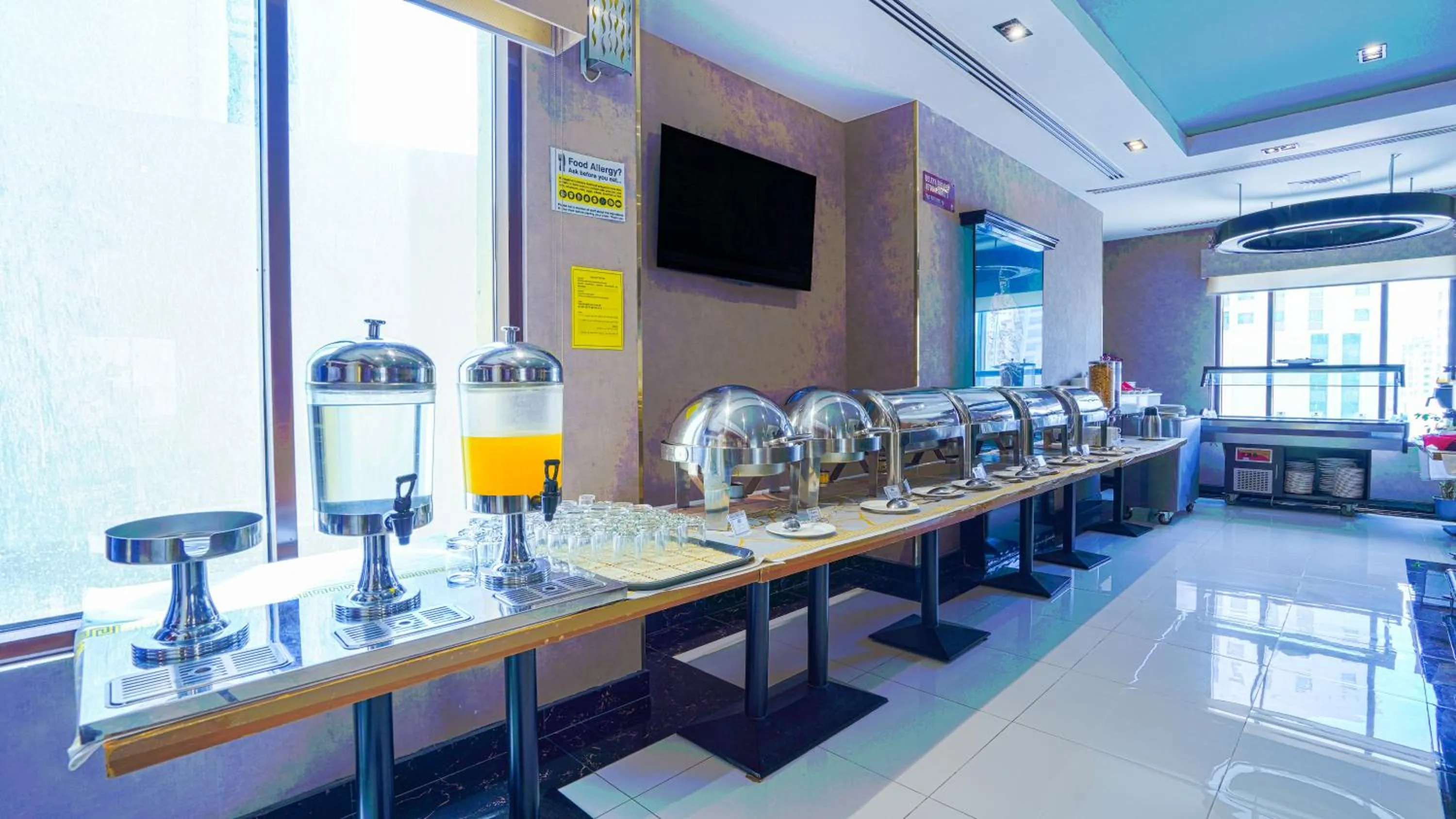 Restaurant/places to eat in Palette Royal Reflections Hotel and Spa Dubai