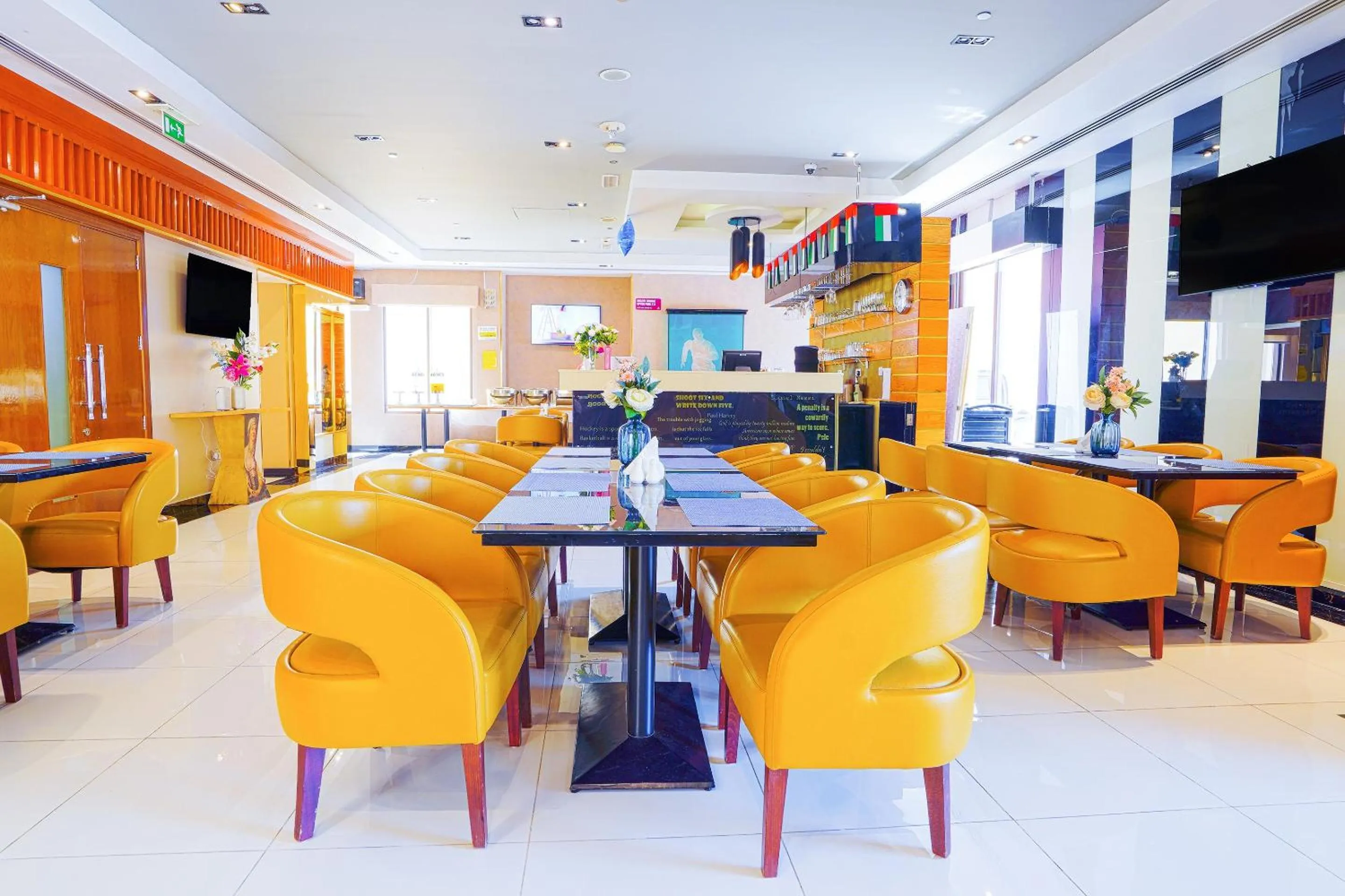 Restaurant/places to eat in Palette Royal Reflections Hotel and Spa Dubai