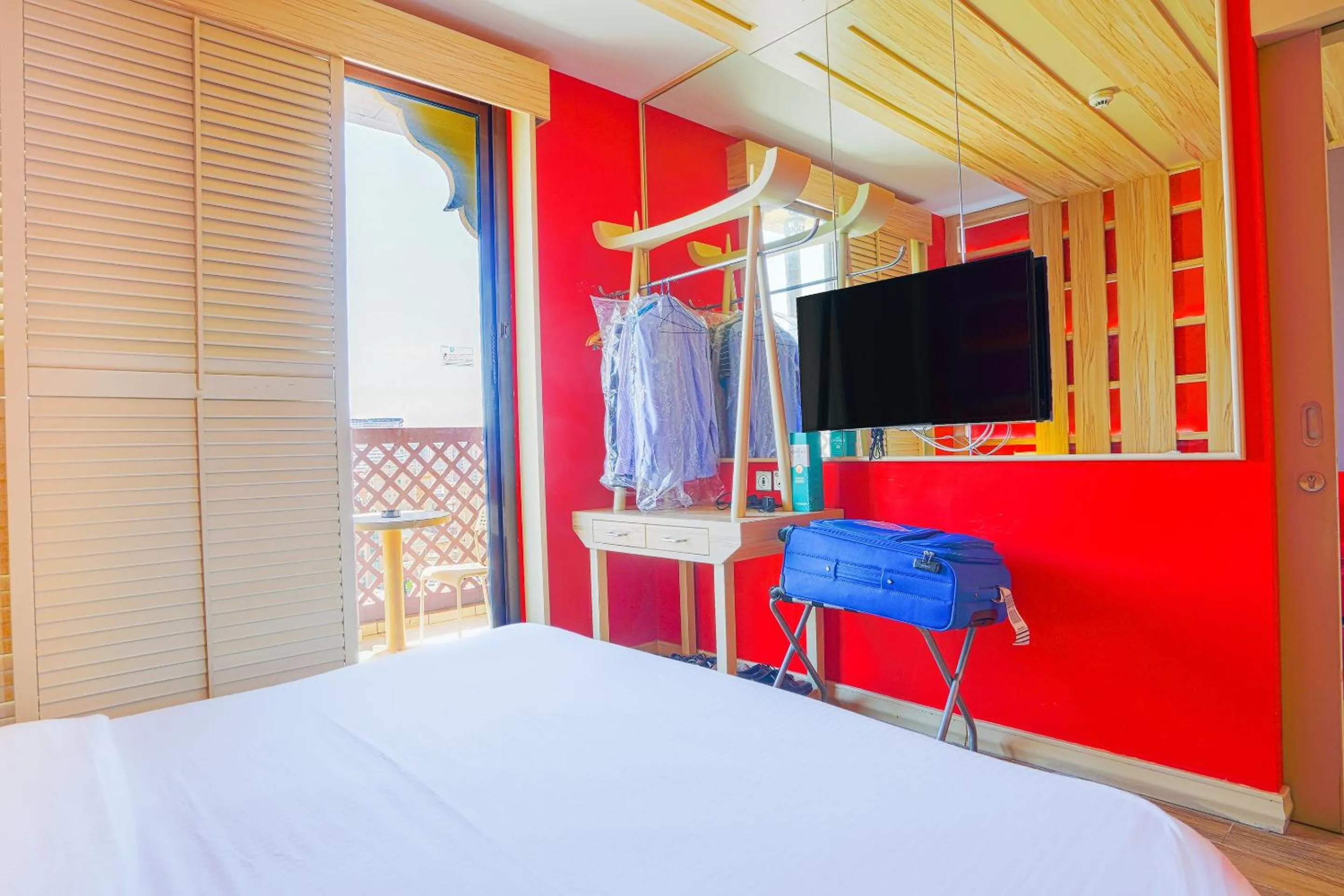 Bedroom in Palette Royal Reflections Hotel and Spa Dubai