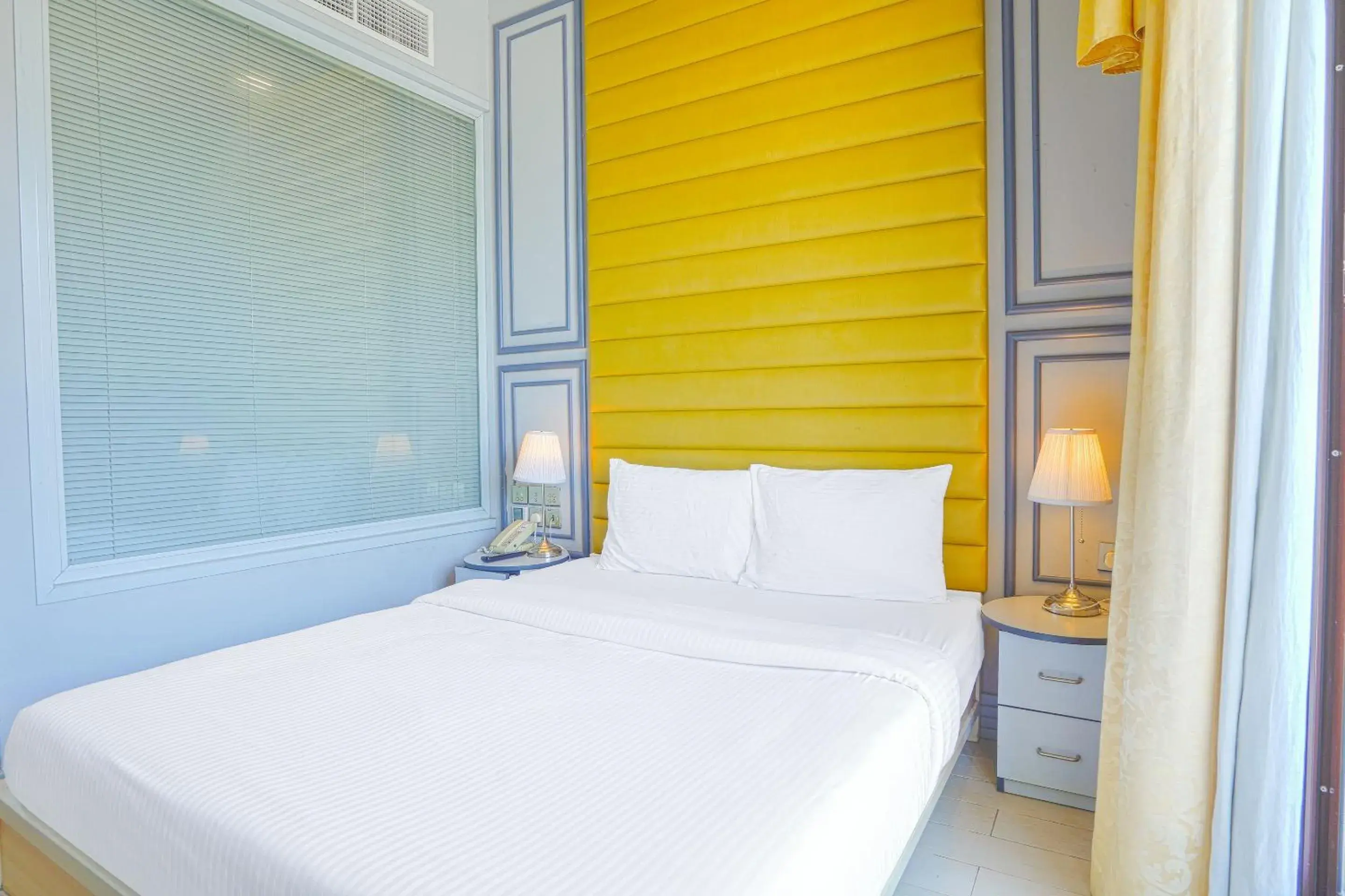 Deluxe Double Room in Palette Royal Reflections Hotel and Spa Dubai Deluxe Double Room in Palette Royal Reflections Hotel and Spa Dubai