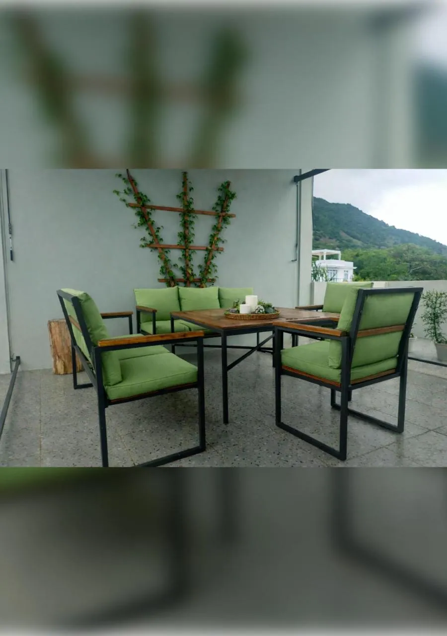 Patio in La Nuit Étoilée , Restez plus, payez moins !