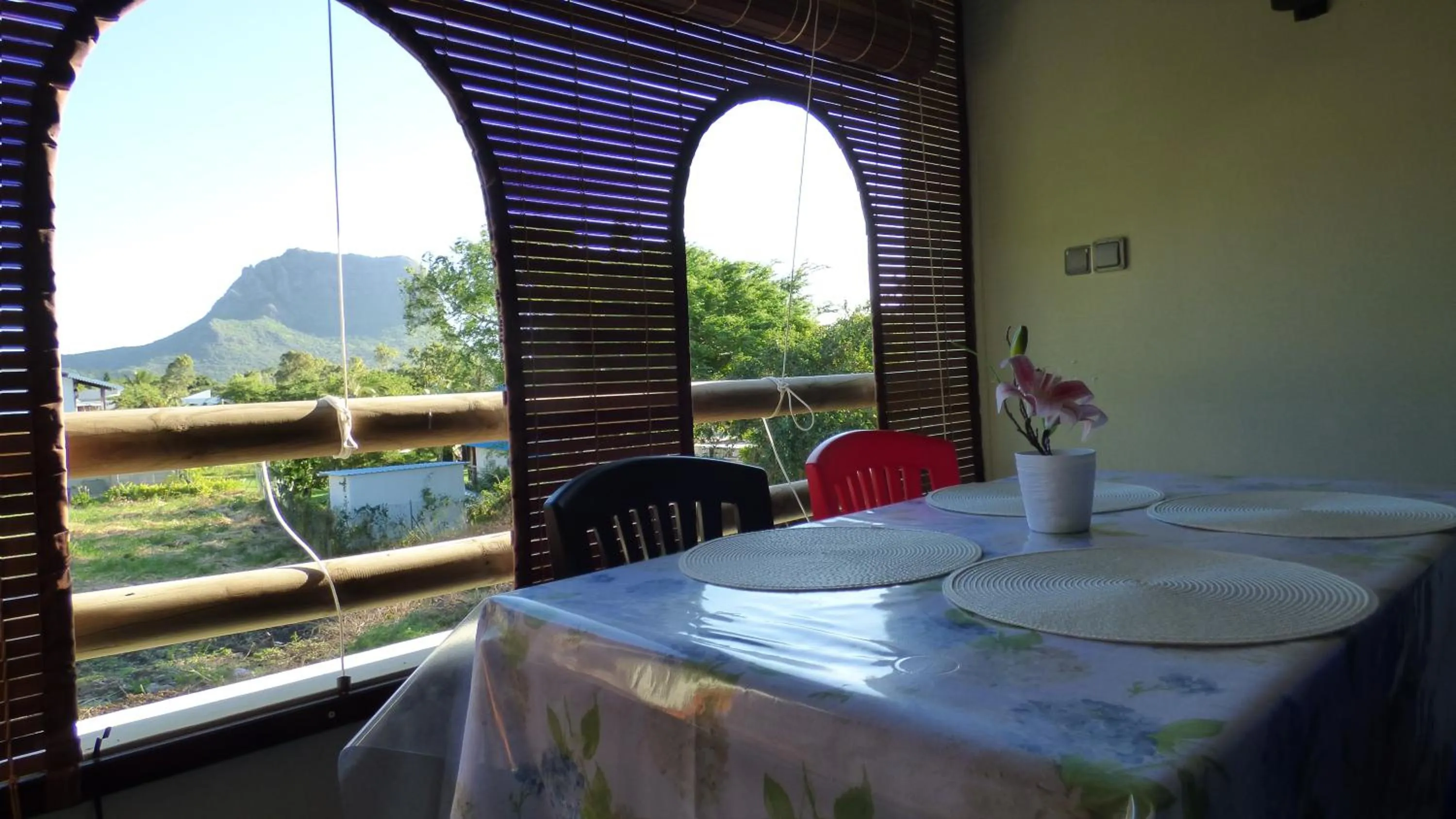 Balcony/Terrace in La Nuit Étoilée , Restez plus, payez moins !