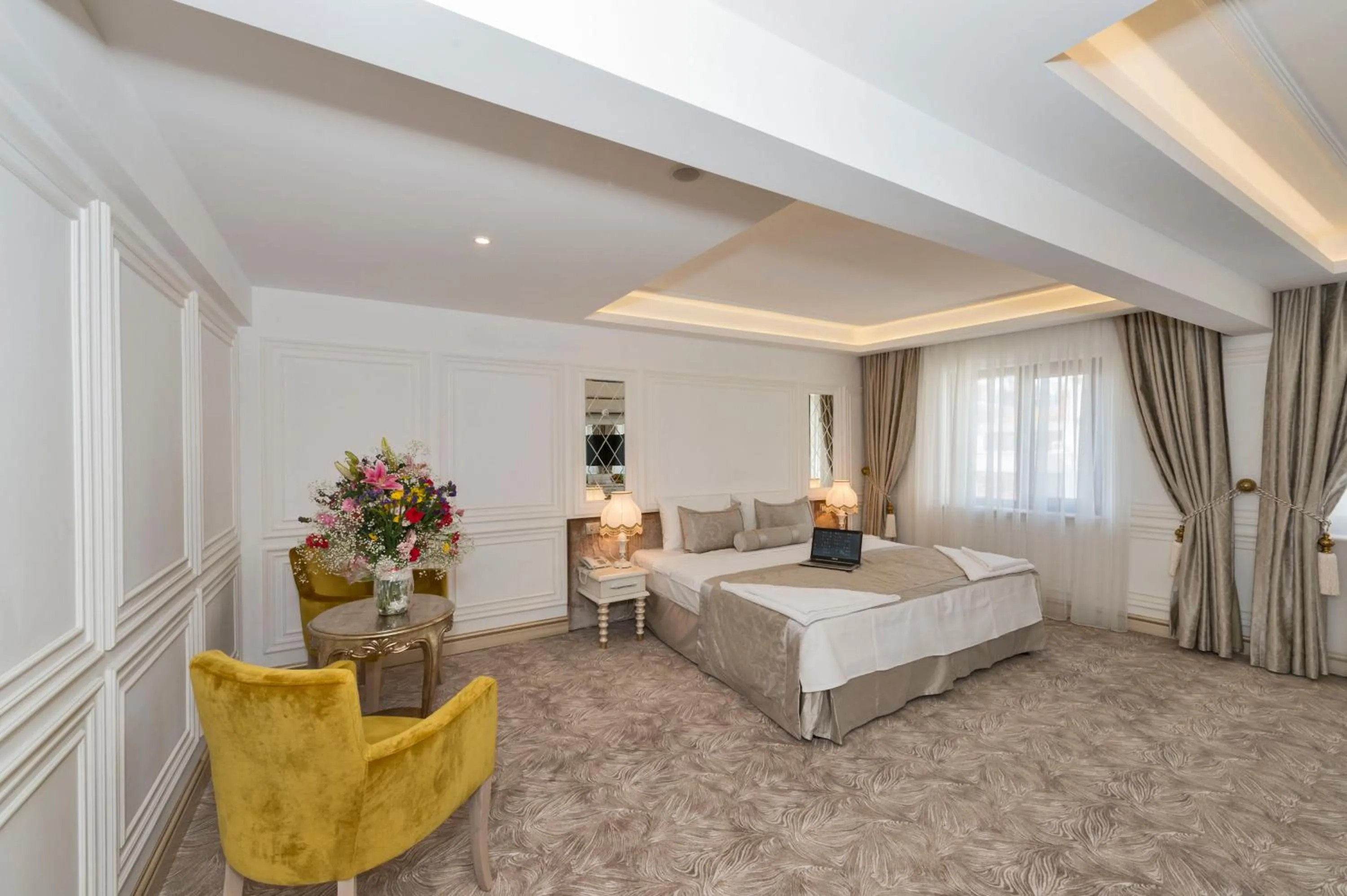 Bedroom, Bed in Escardın hotel