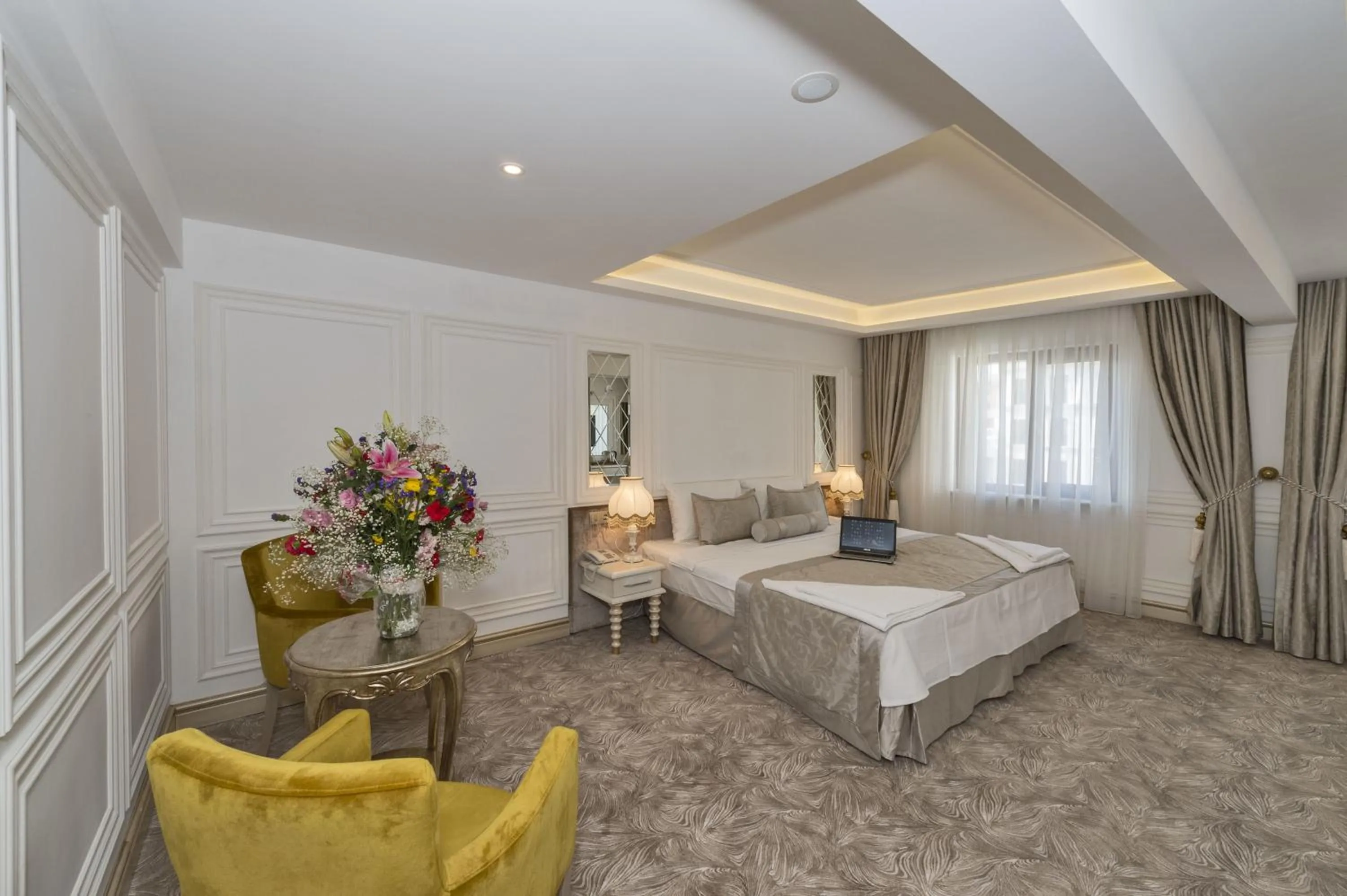 Bedroom, Bed in Escardın hotel