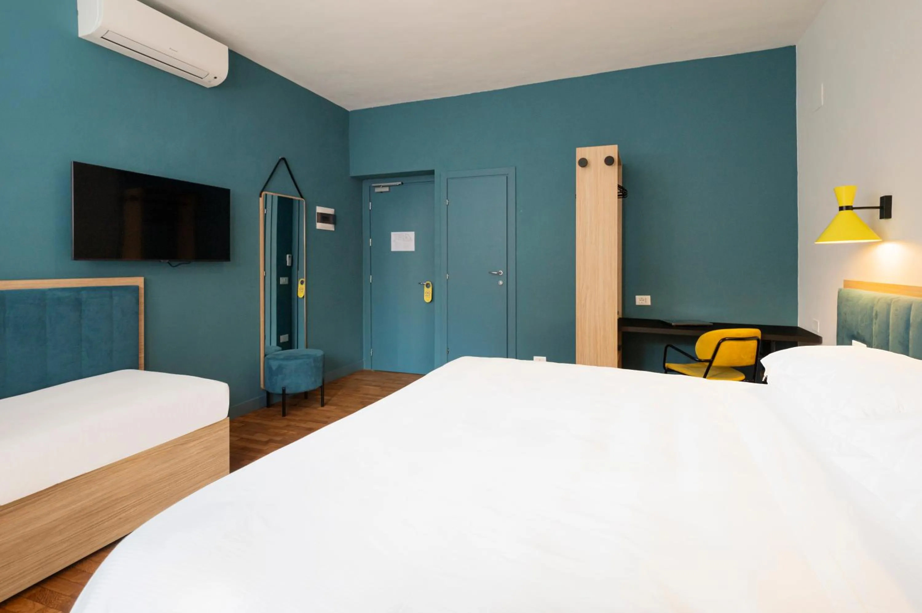 Bed in Rome Ciampino Smart Hotel