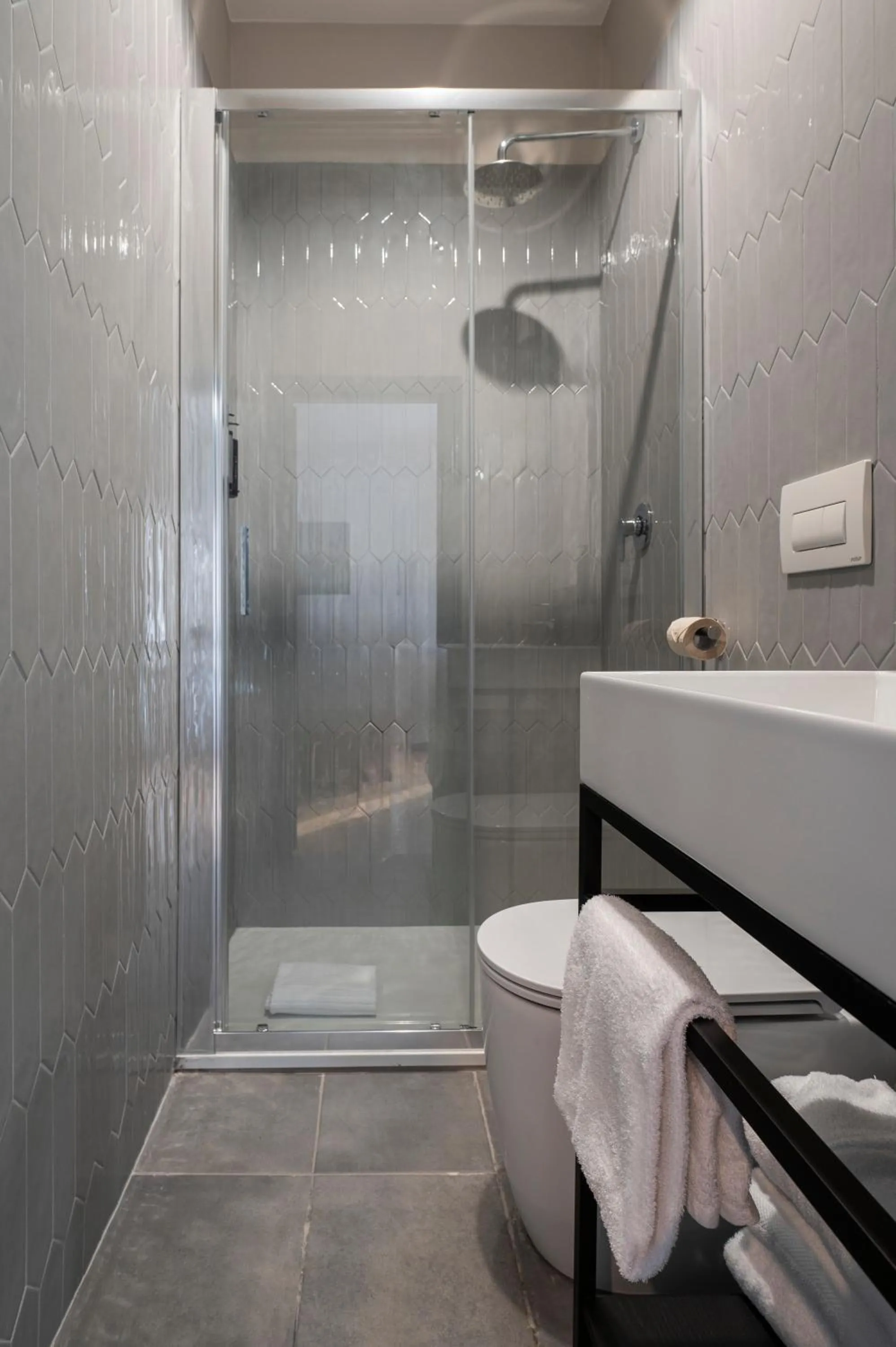 Shower in Rome Ciampino Smart Hotel