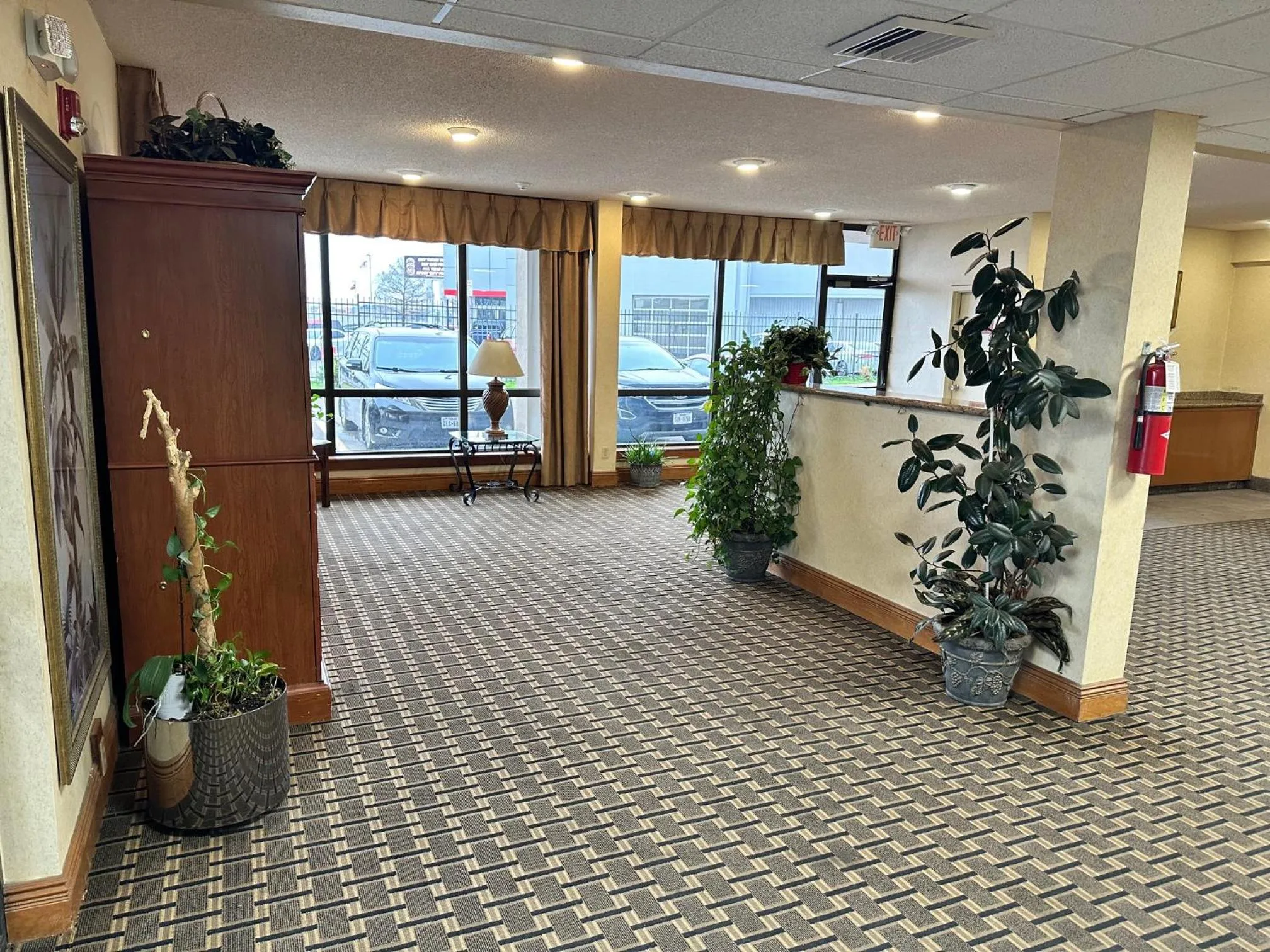 Lobby or reception in Executive Inn